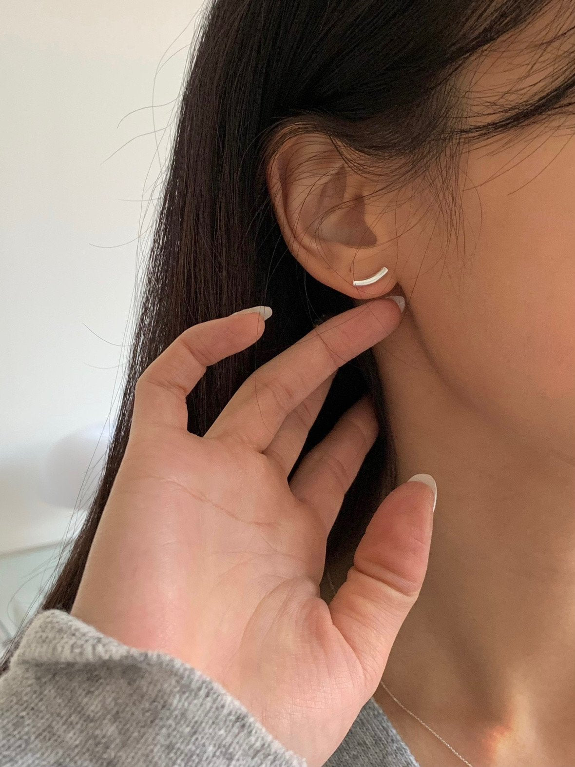 Simple bar earrings