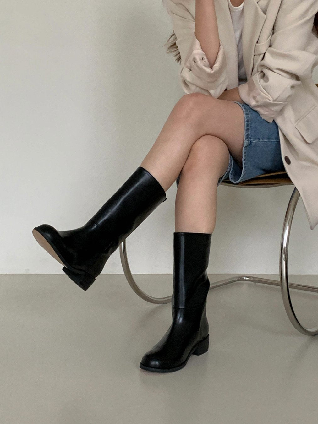 round middle boots