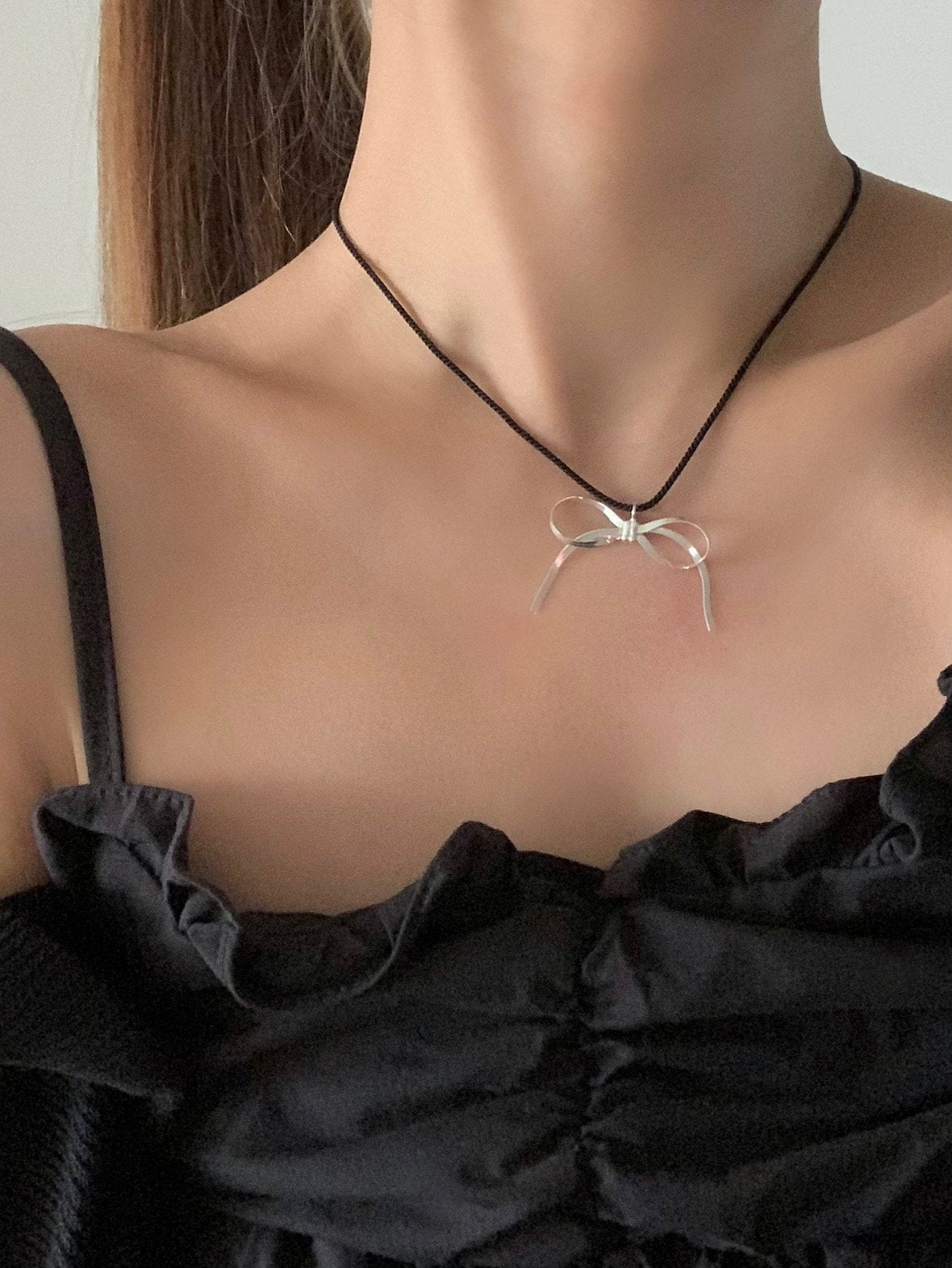 Silver Ribbon Necklace