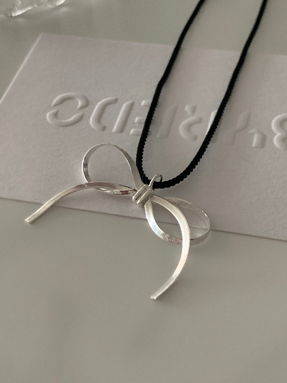 Silver Ribbon Necklace