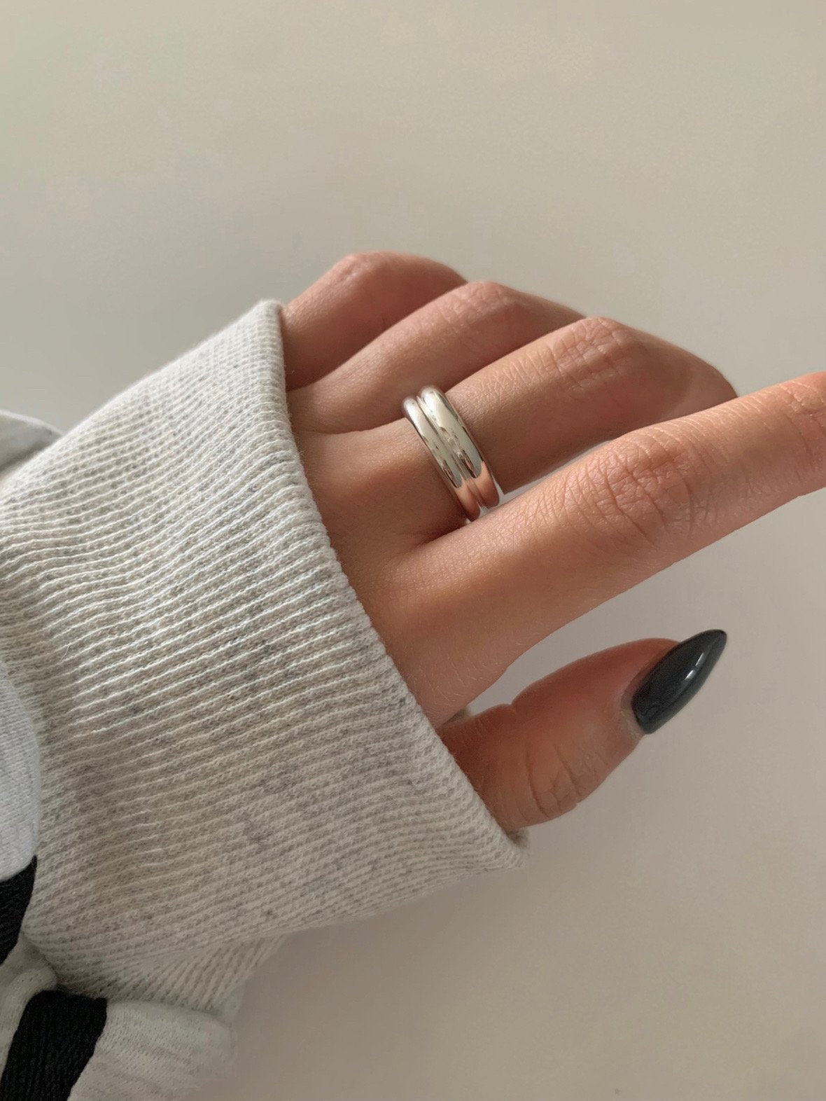 two-line bold ring