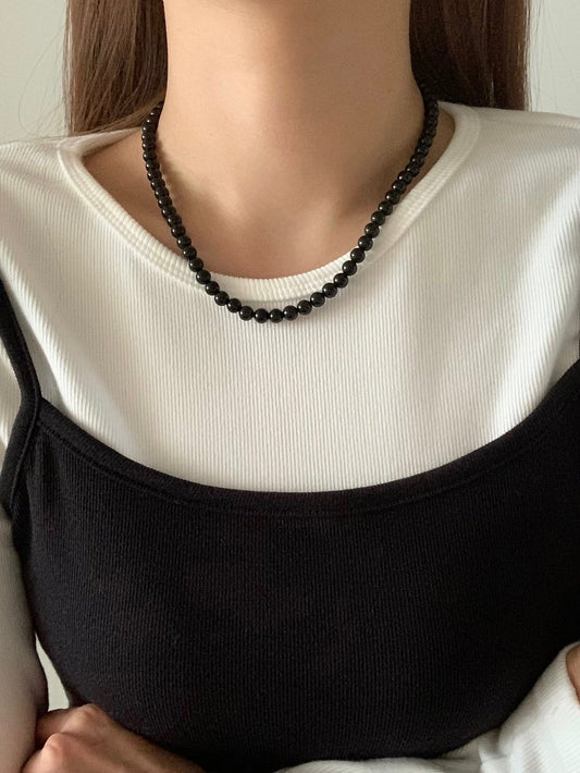 dot Necklace