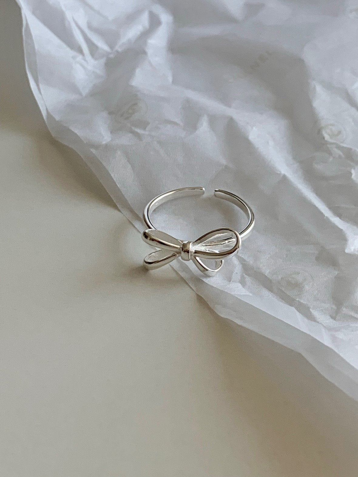 Ribbon open ring