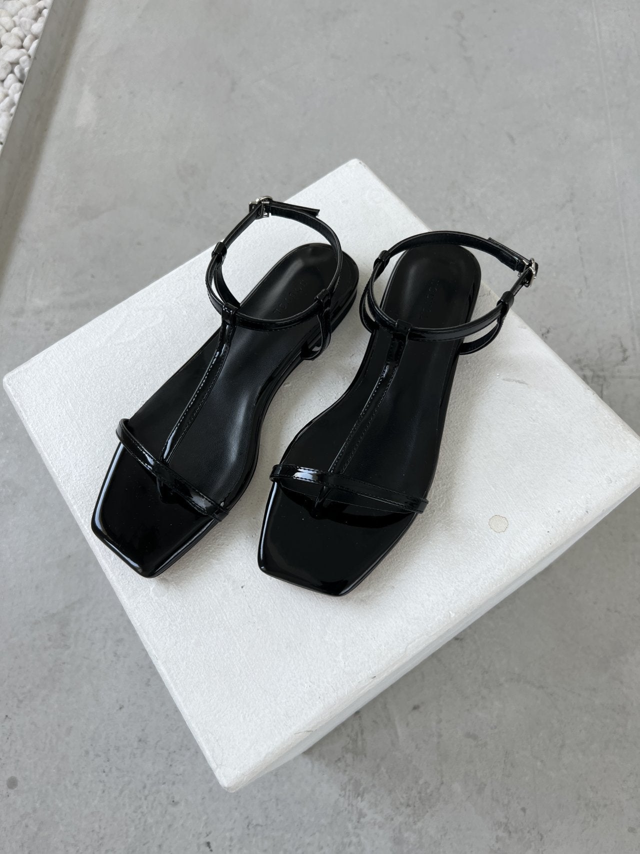 strap flat sandals-3col