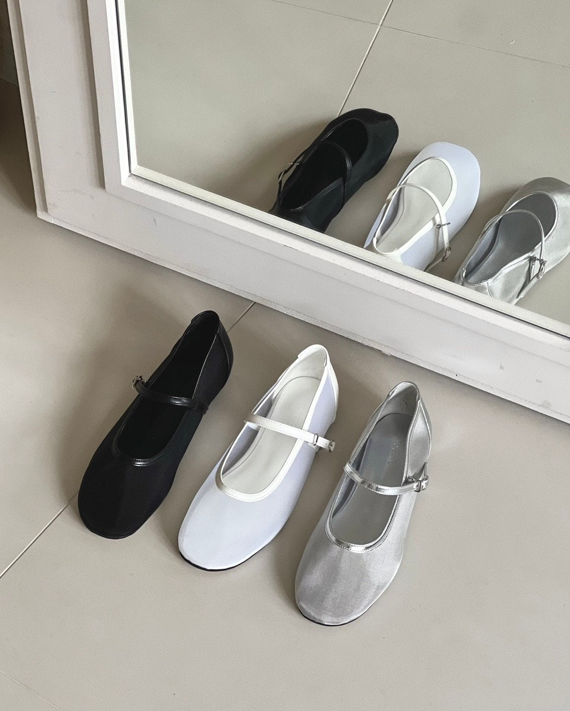 Mesh Merijane Strap Flat