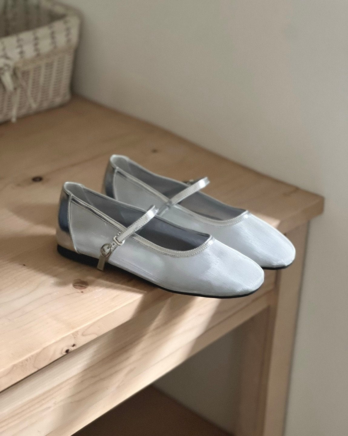 Mesh Merijane Strap Flat