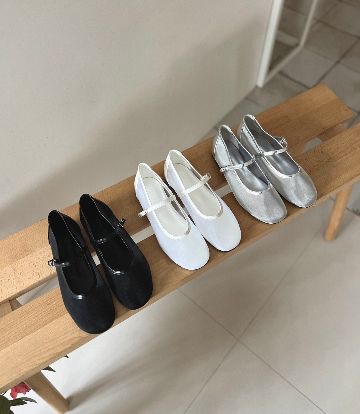 Mesh Merijane Strap Flat