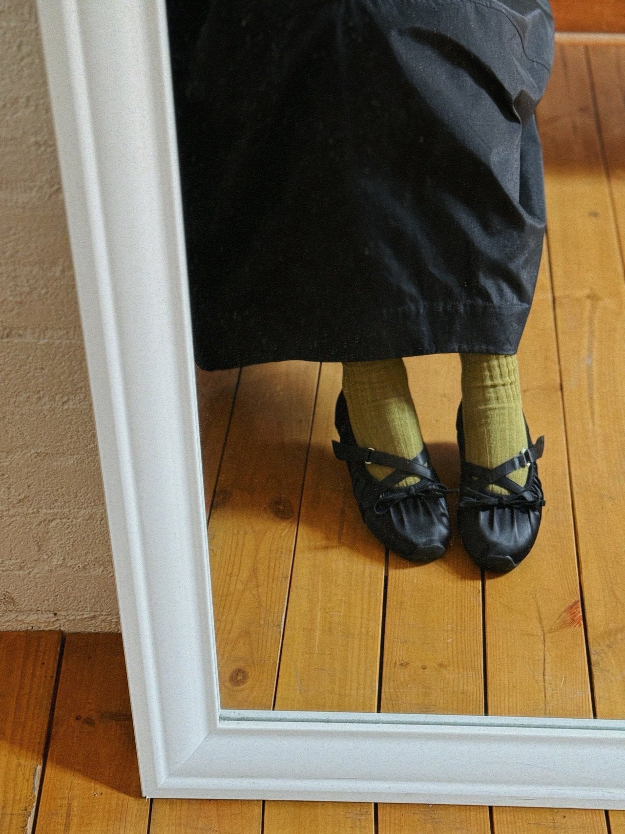 Shirring Cross Sneakers