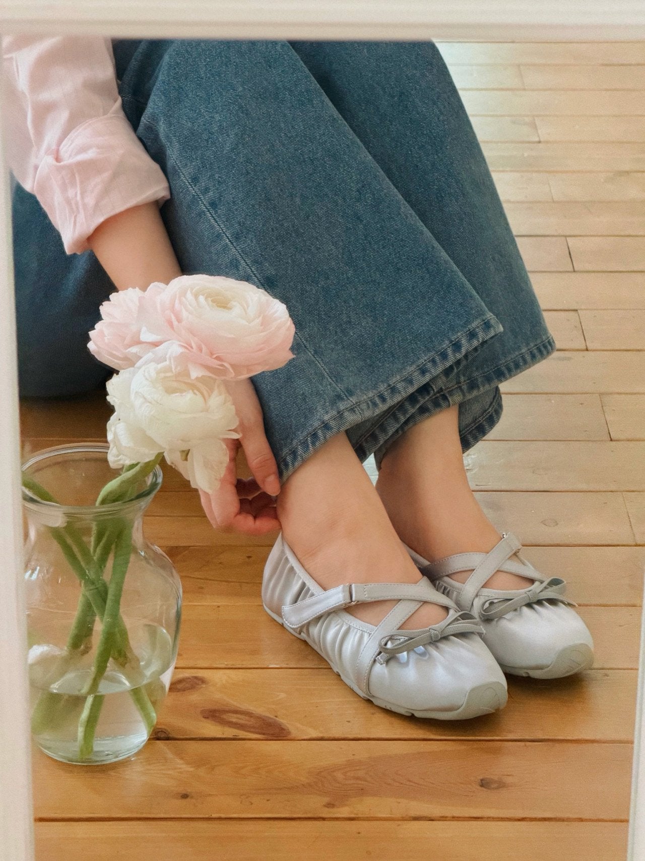 Shirring Cross Sneakers