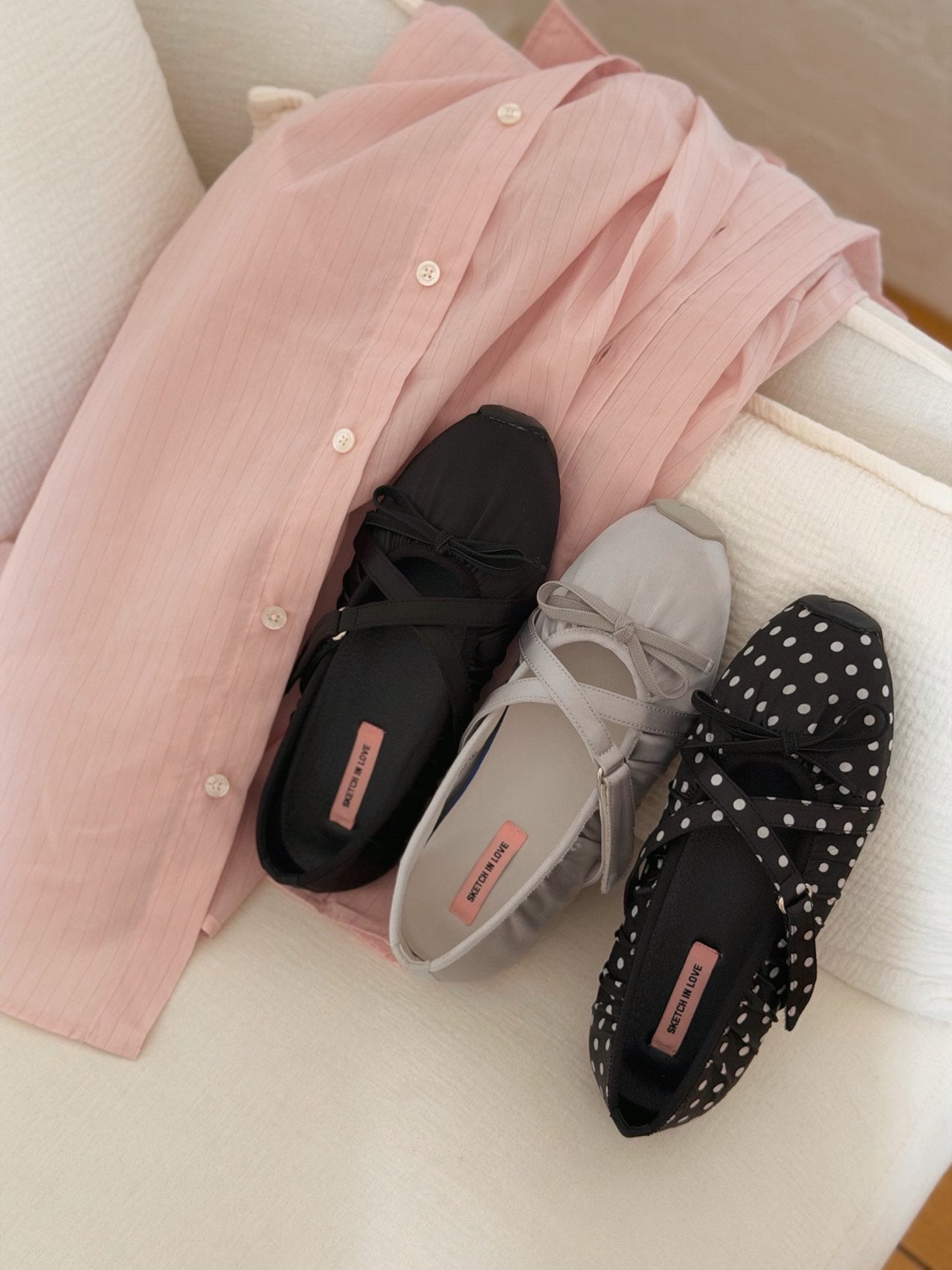 Shirring Cross Sneakers