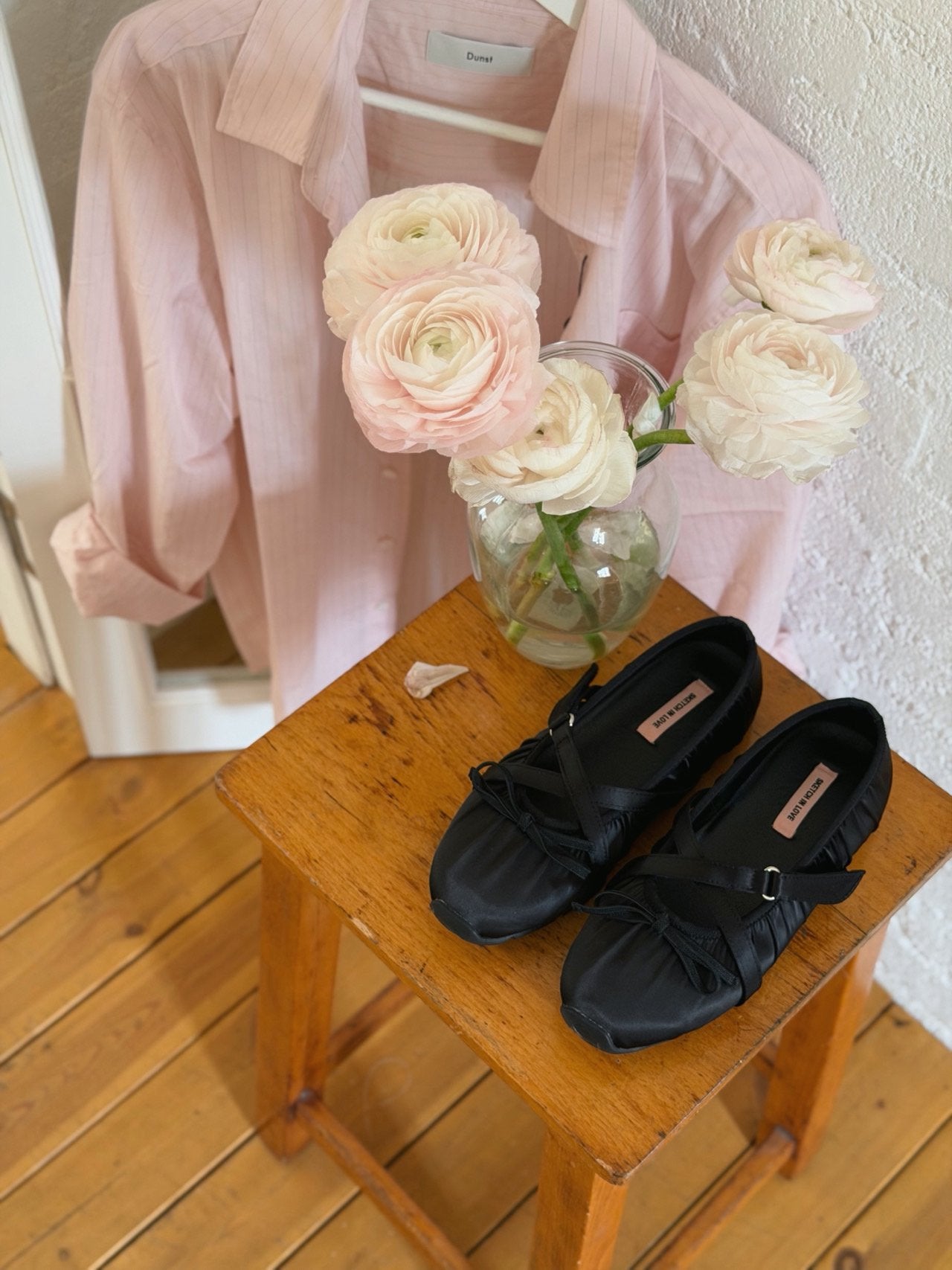 Shirring Cross Sneakers