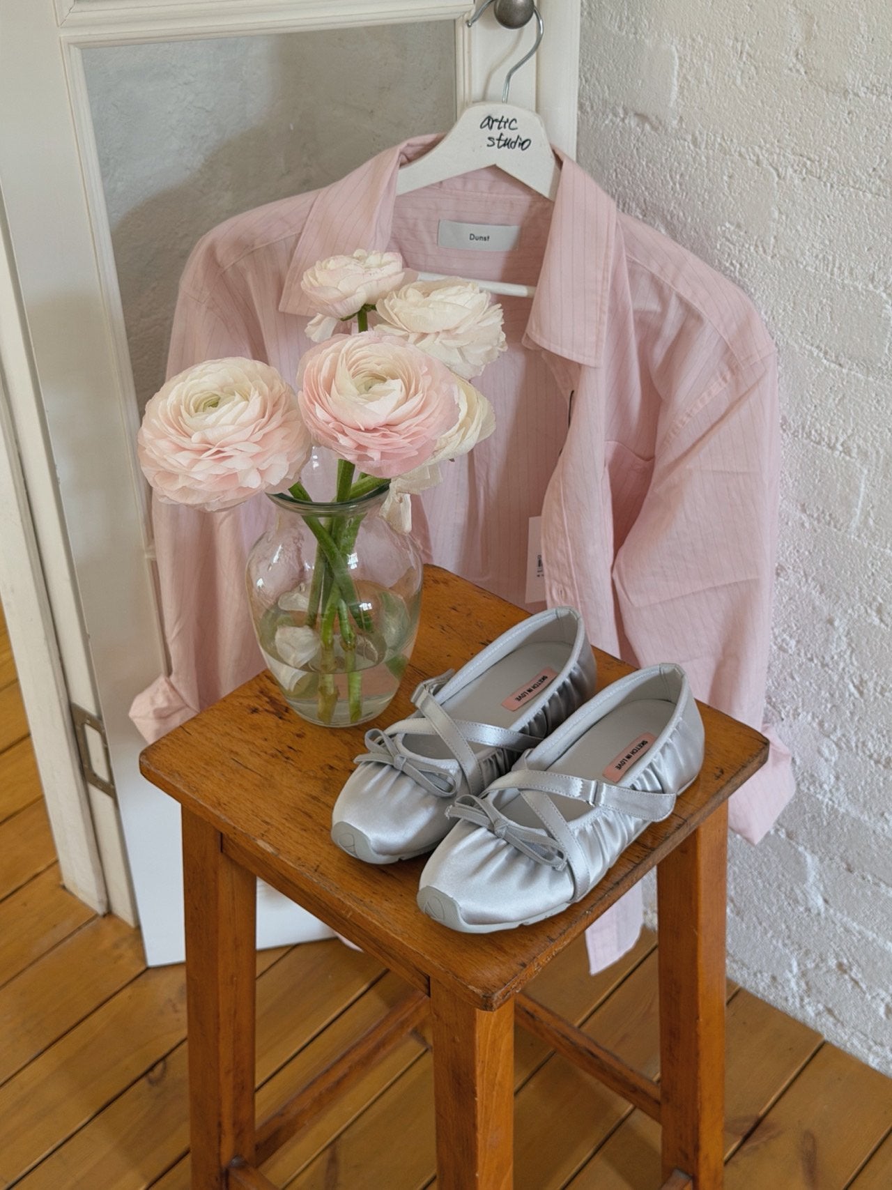 Shirring Cross Sneakers