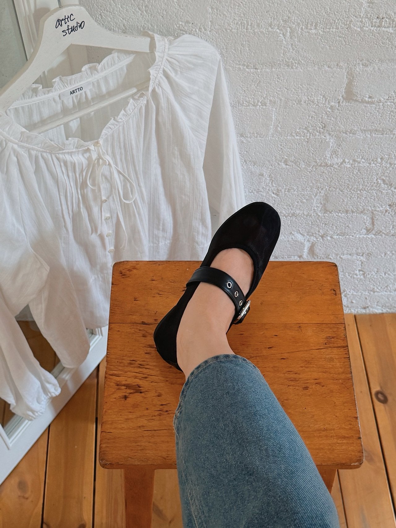 Mesh Eyelet Strap Maryjane