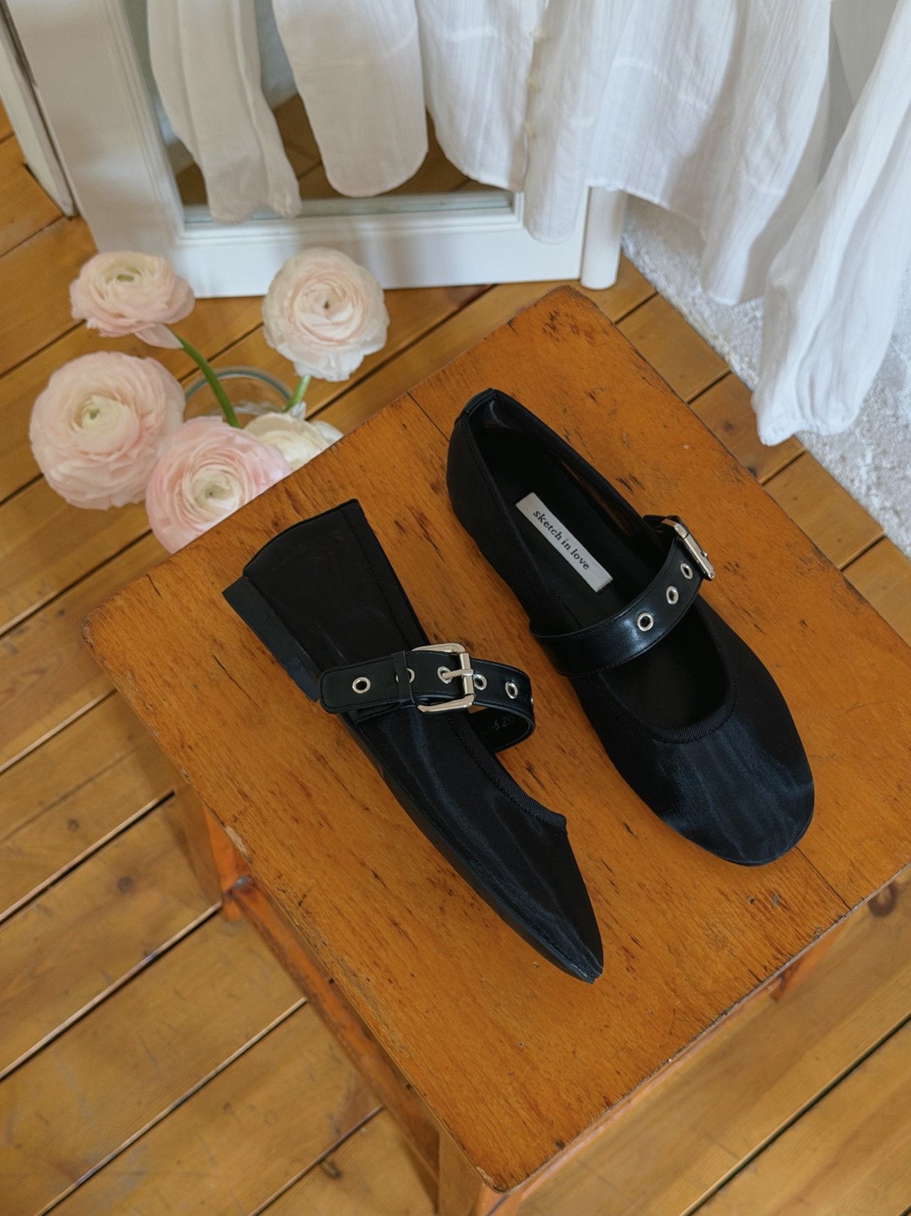 Mesh Eyelet Strap Maryjane