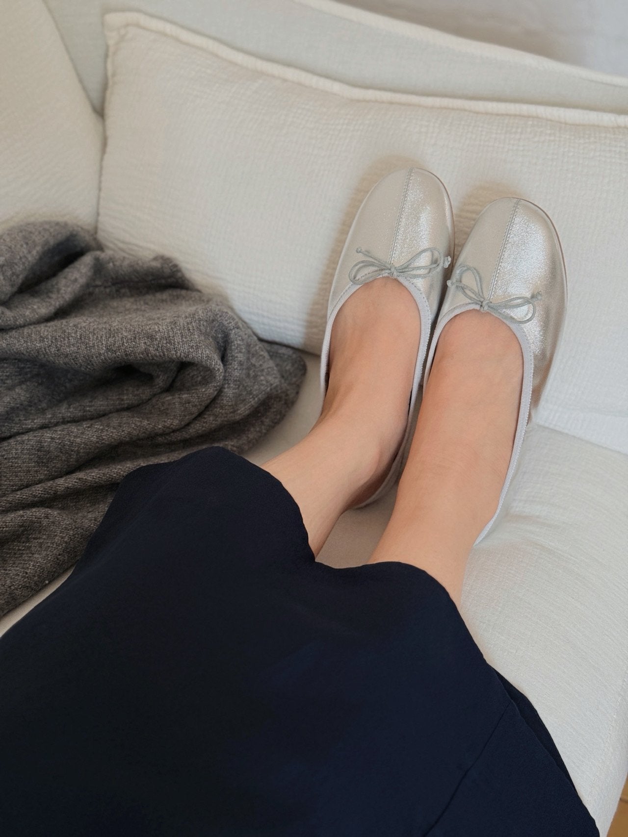 Cozy Ribbon Flat