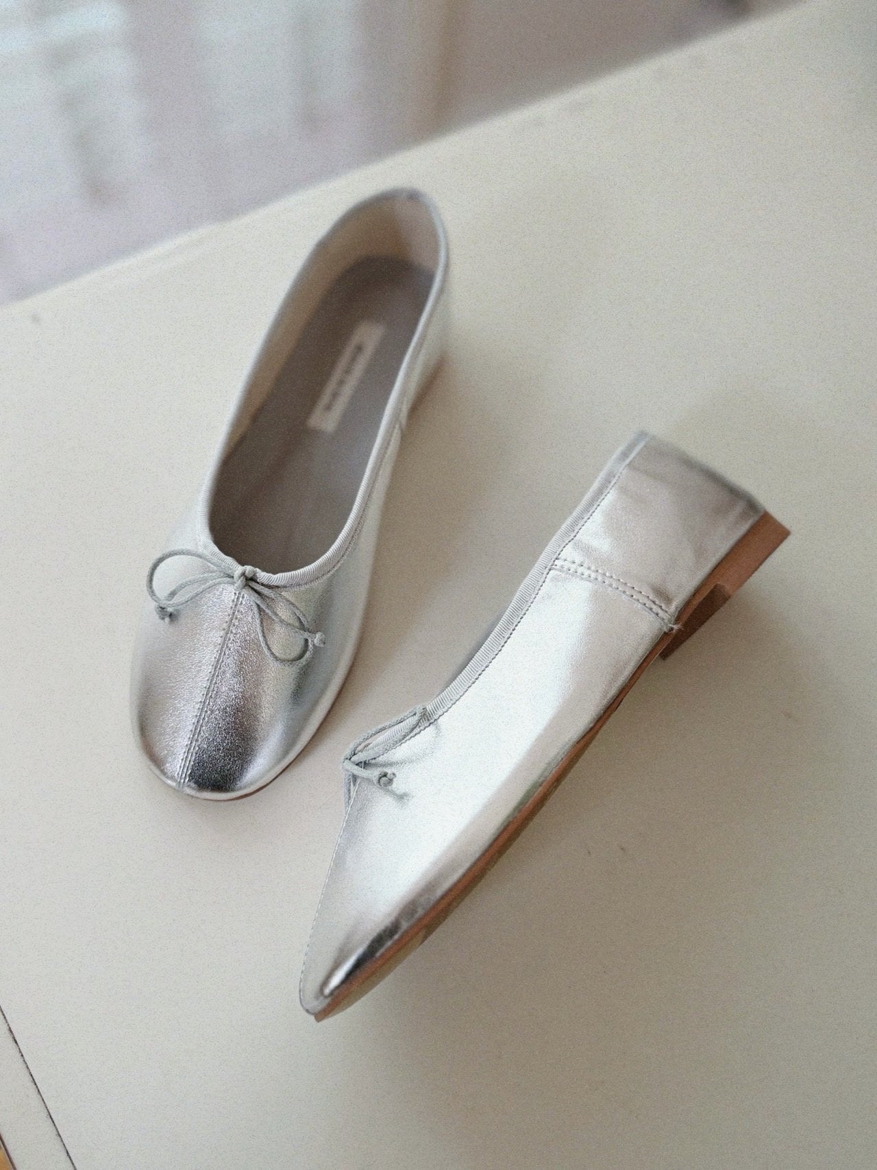 Cozy Ribbon Flat