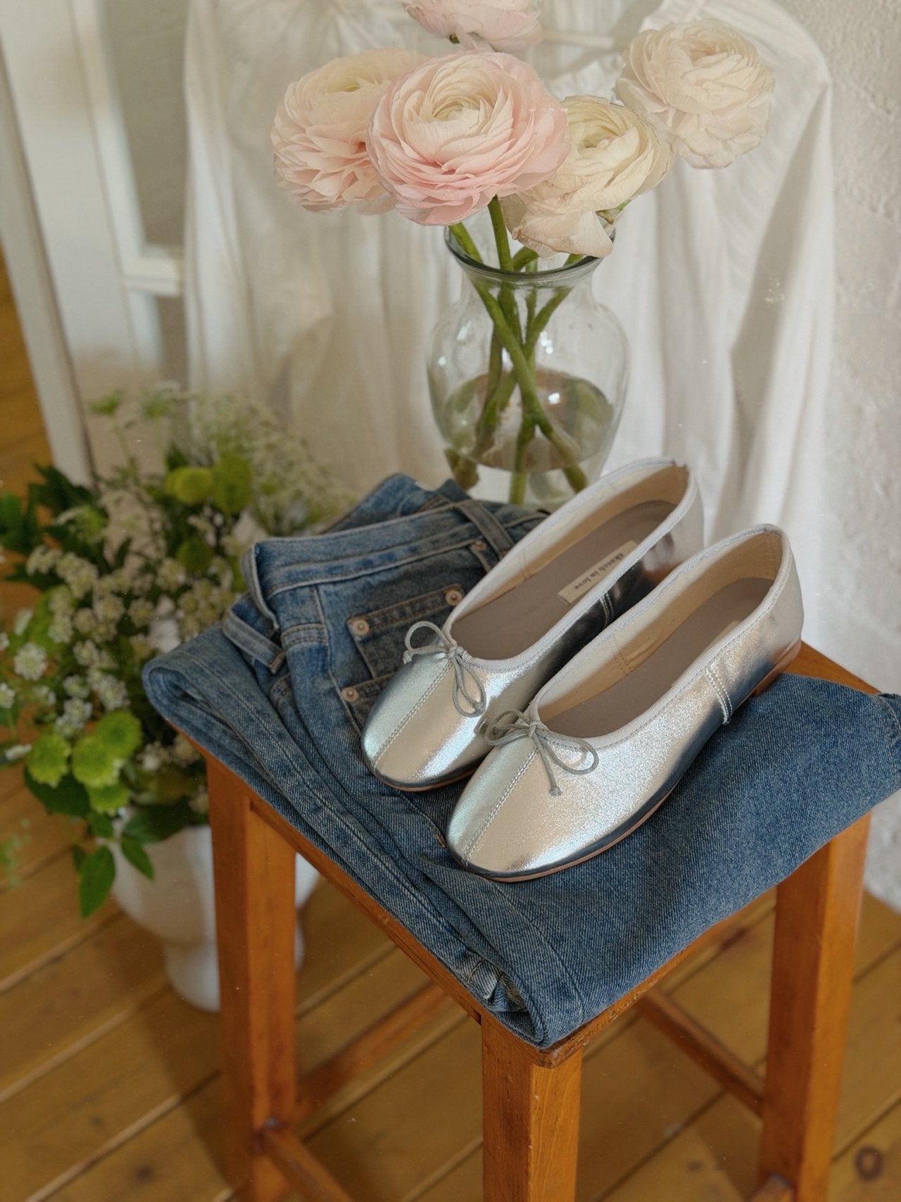 Cozy Ribbon Flat