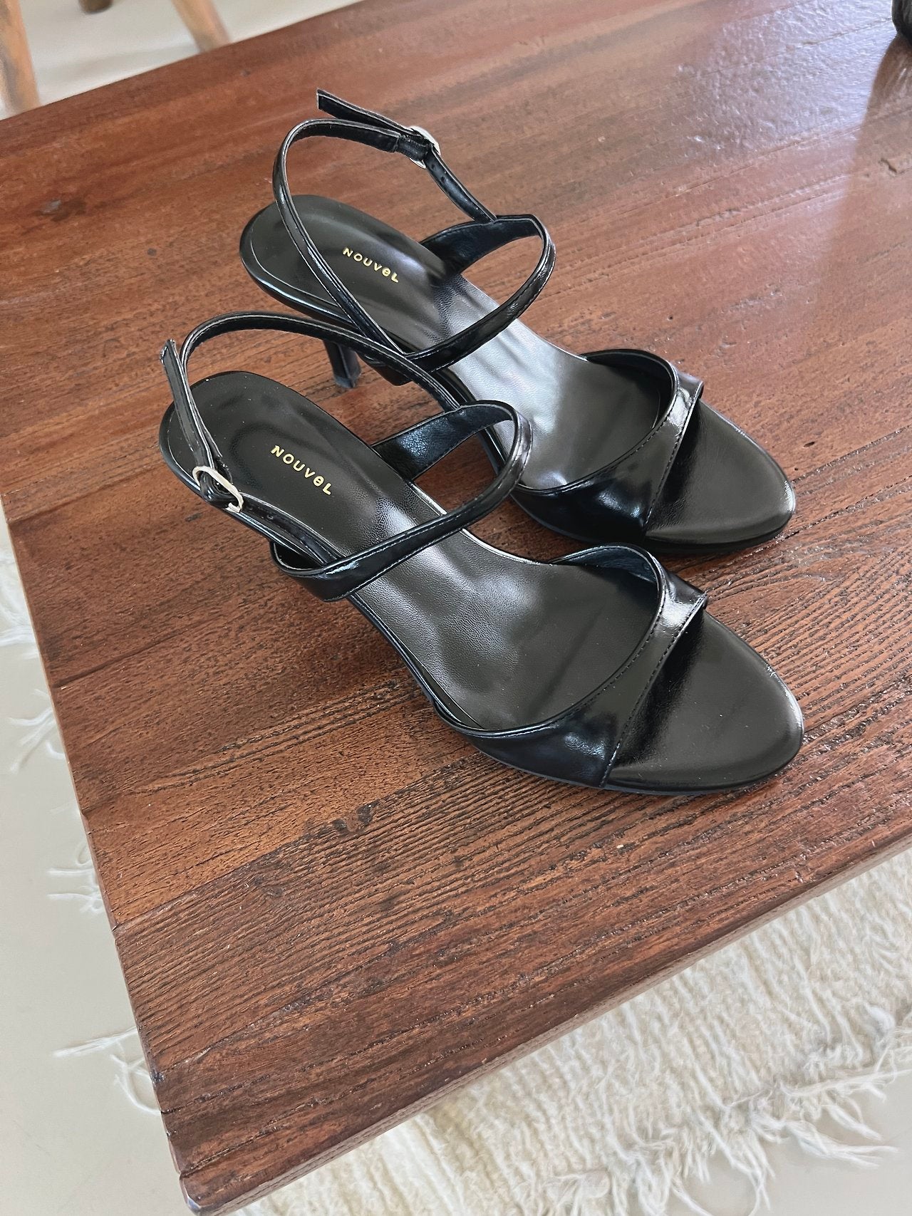 Simple 7 cm Strap Sandals