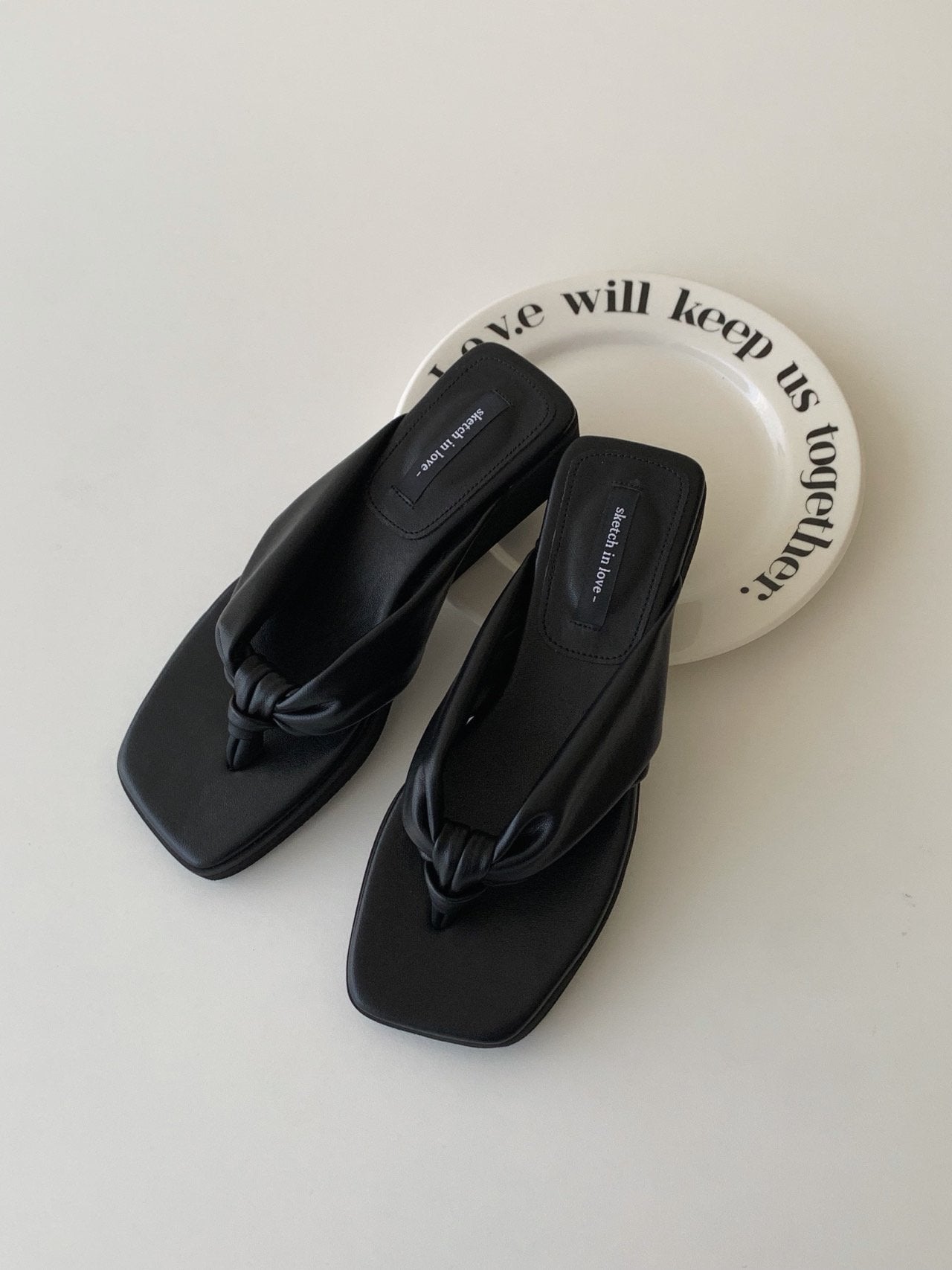 Cream Puff Platform Flip