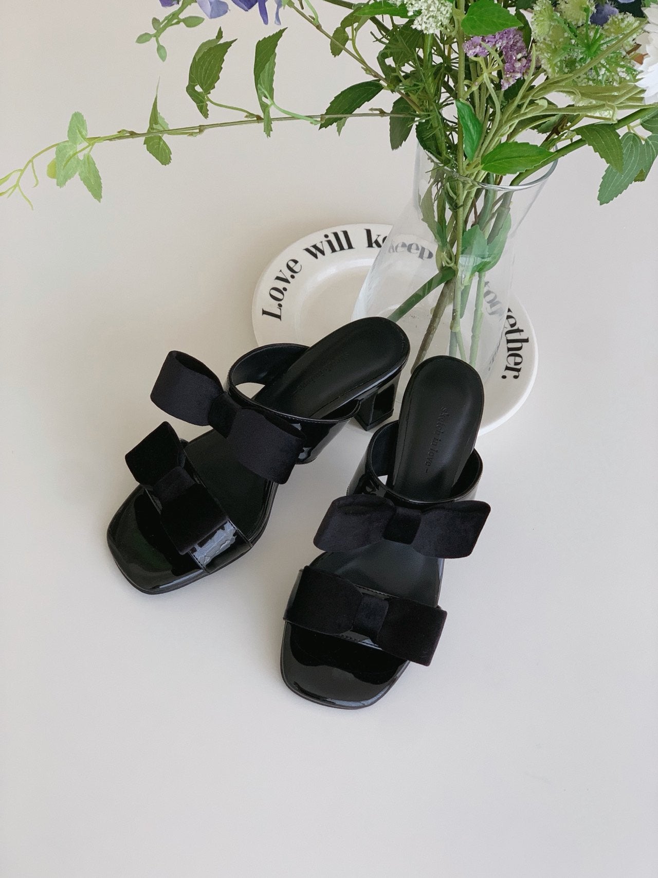 Noir Velvet Ribbon Mule