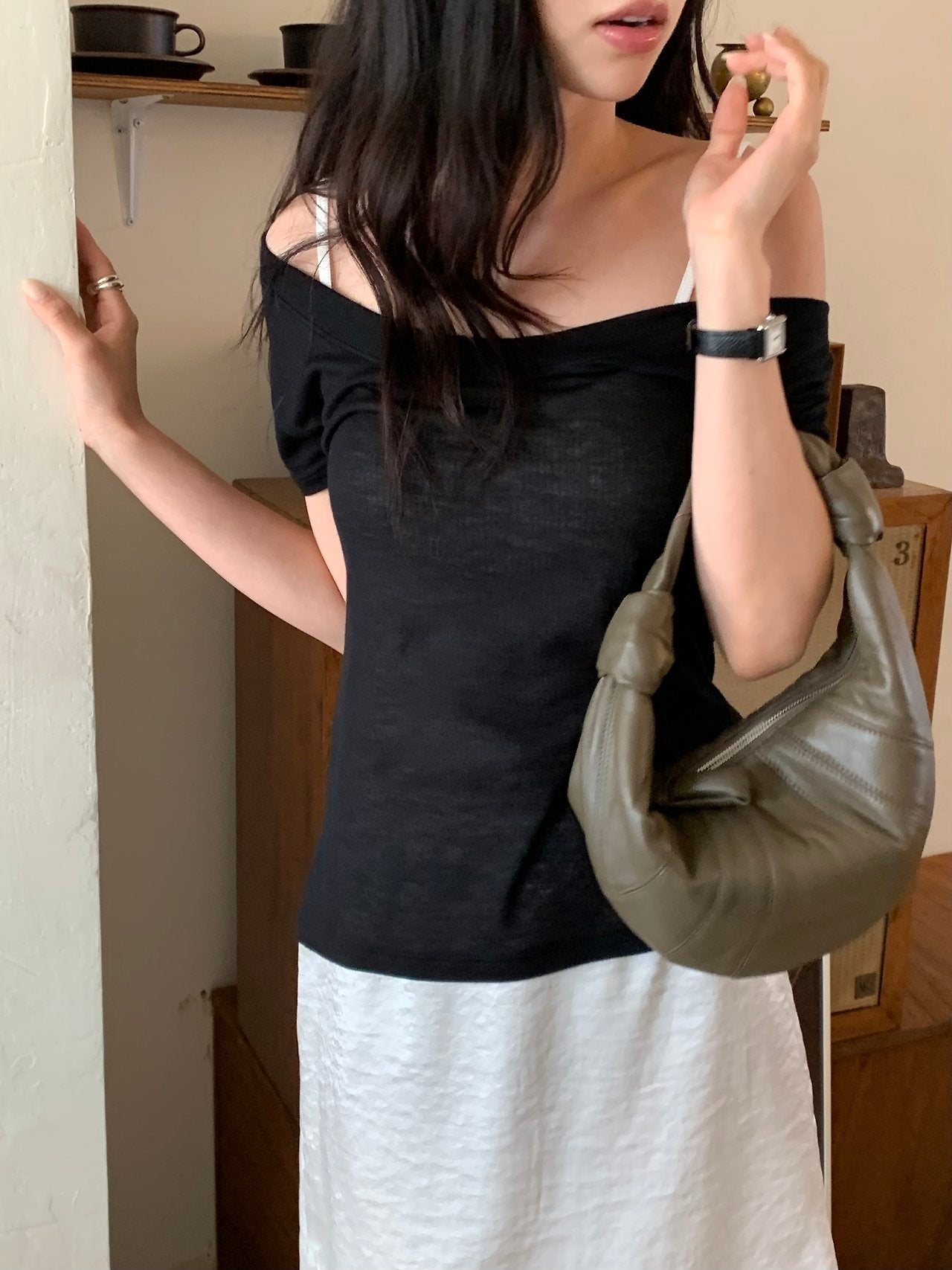 Lena Off-shoulder T-4col