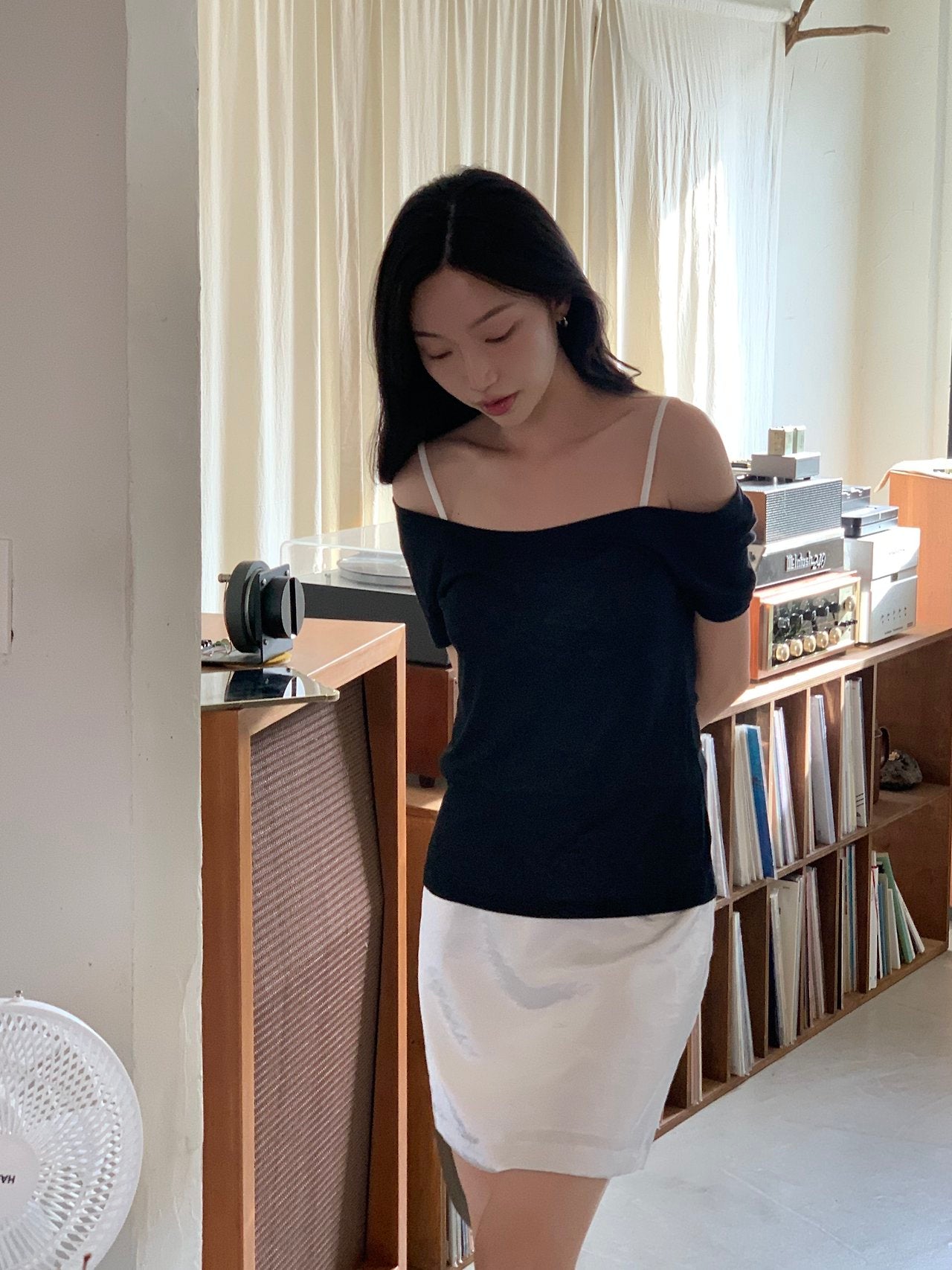 Lena Off-shoulder T-4col