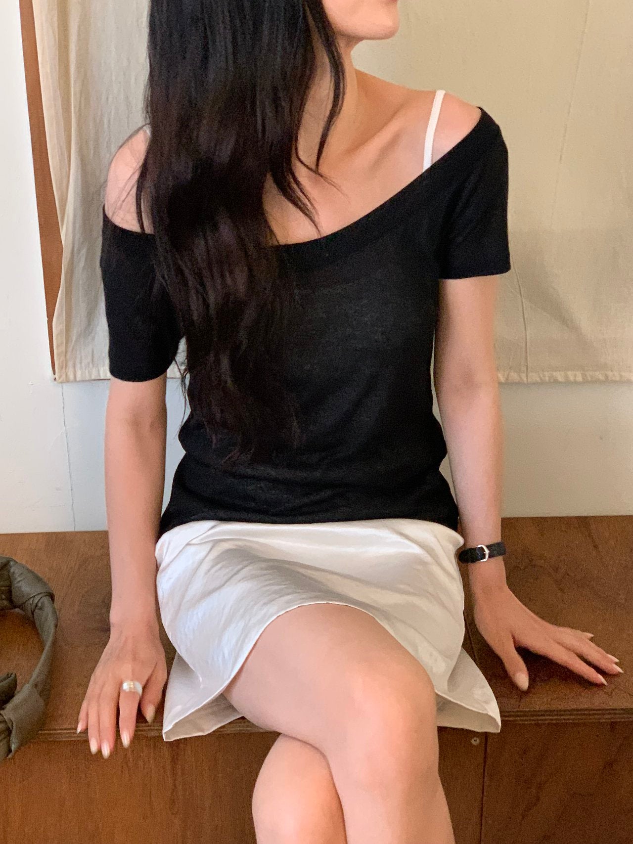 Lena Off-shoulder T-4col