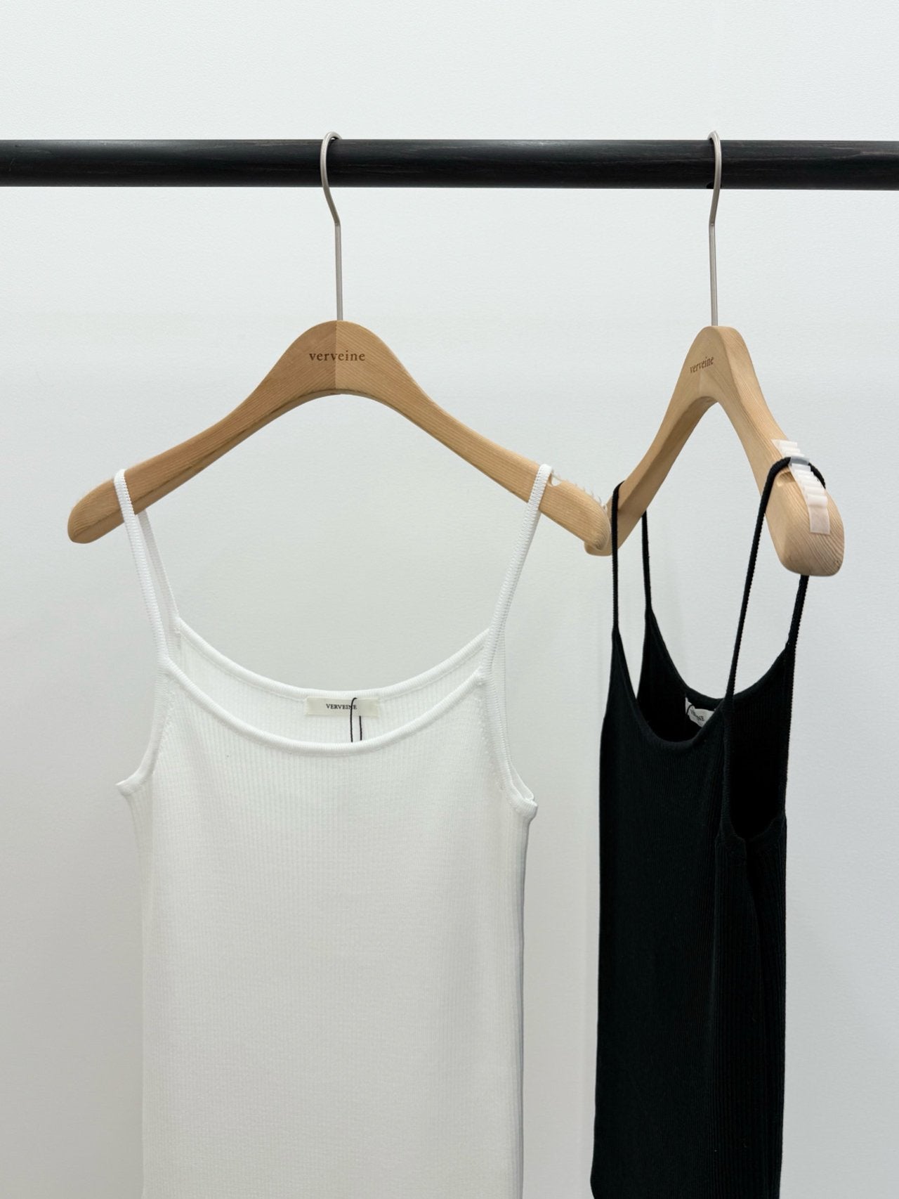Birkin silk100% sleeveless knit-2col