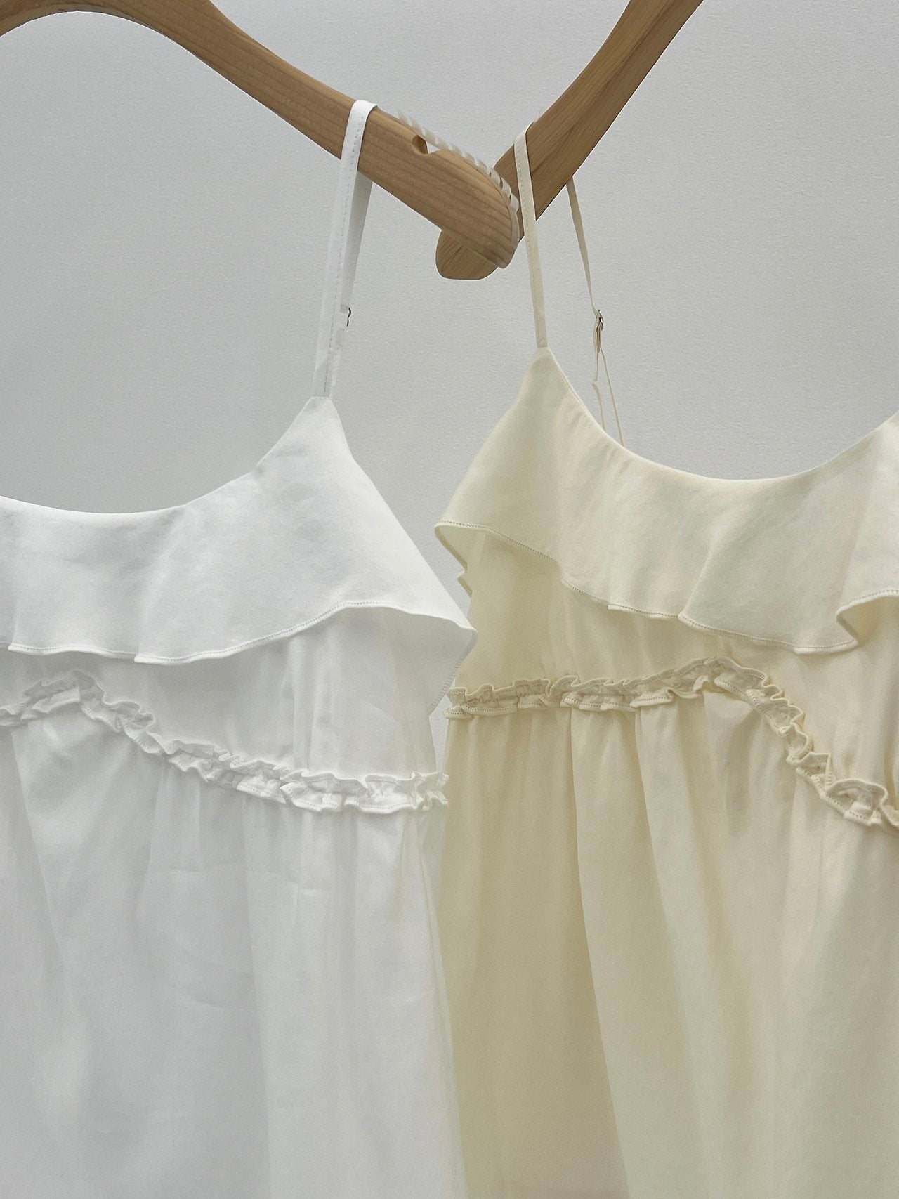 Pauline Frill Sleeveless Blouse-2col