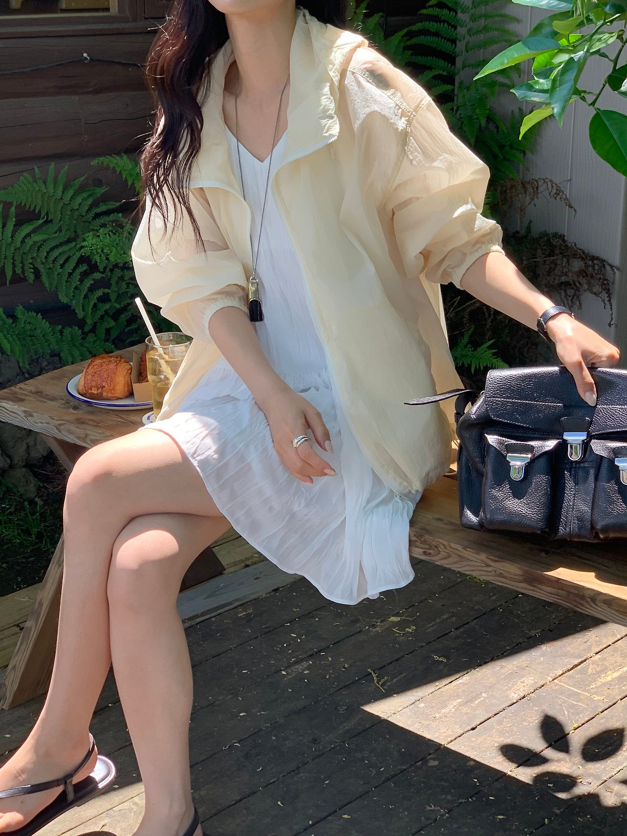 Noah wind breaker-2col