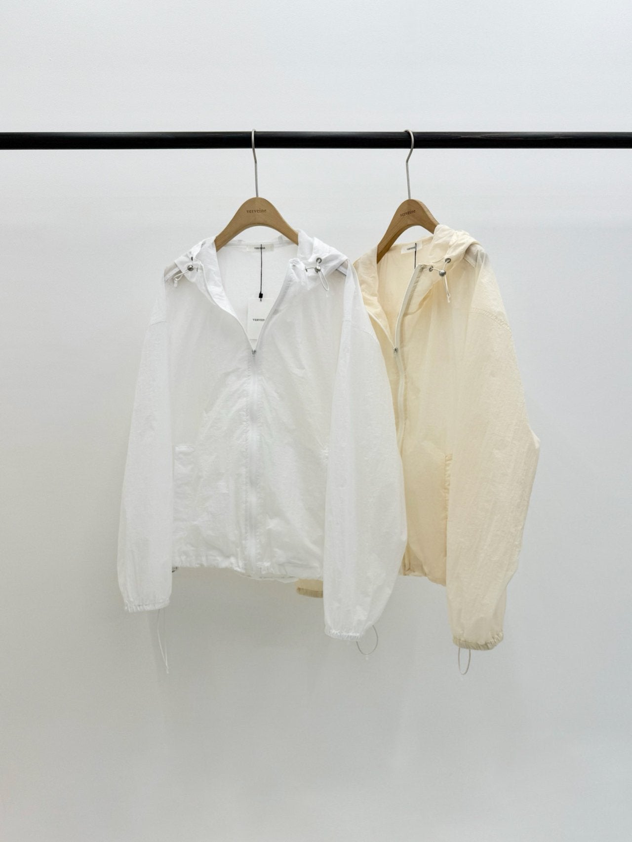 Noah wind breaker-2col