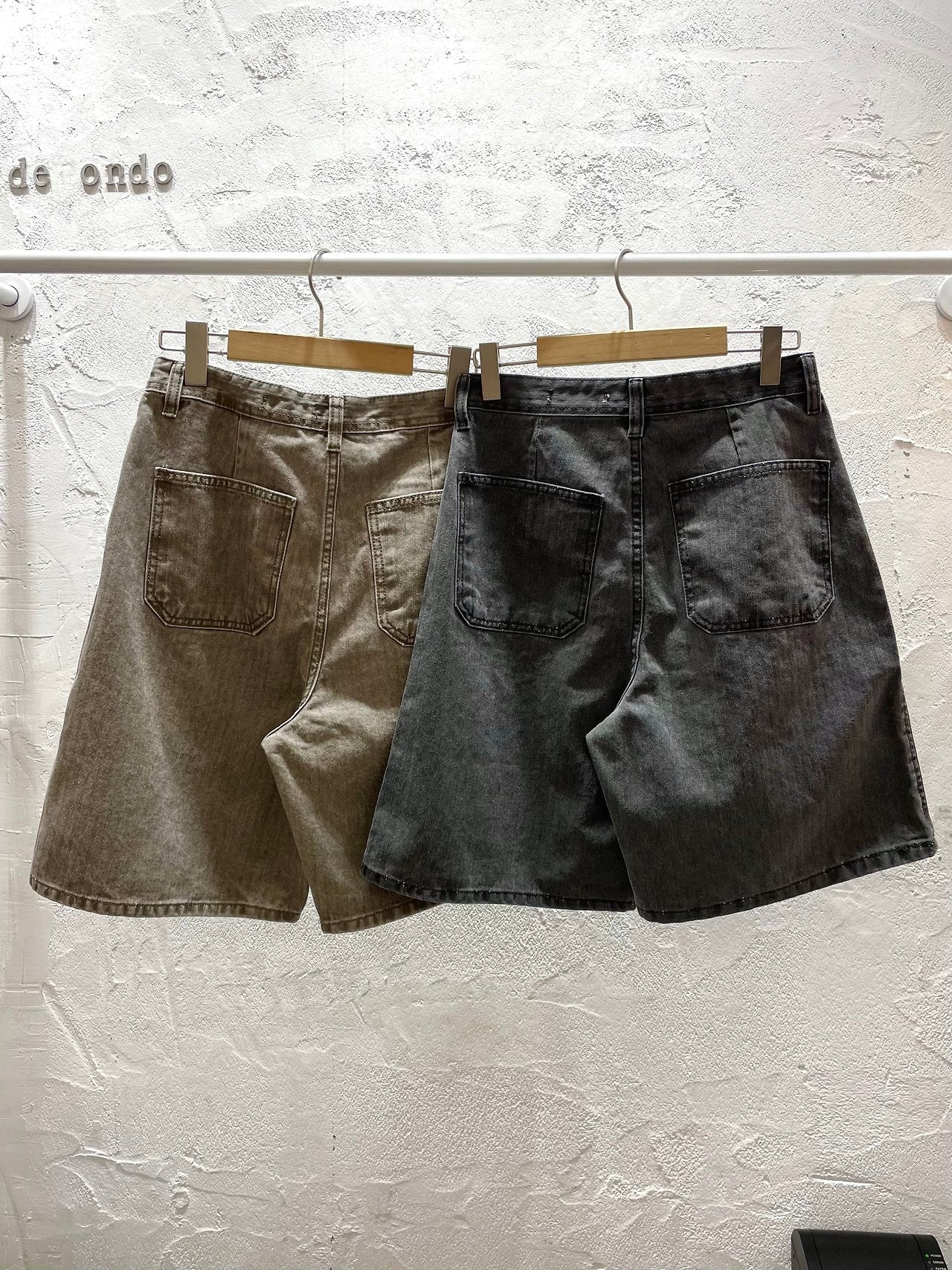 deondo herringbone short-2col