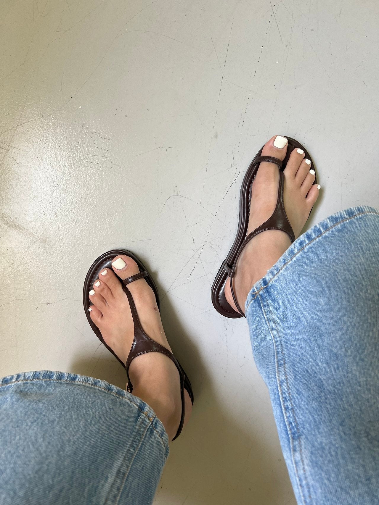 Mini Tongue Thumbs Sandals