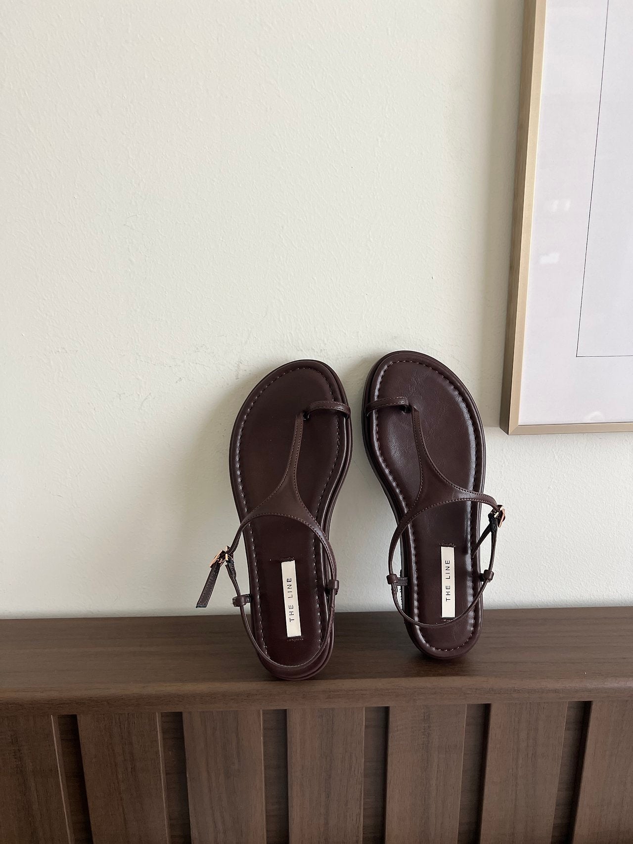 Mini Tongue Thumbs Sandals