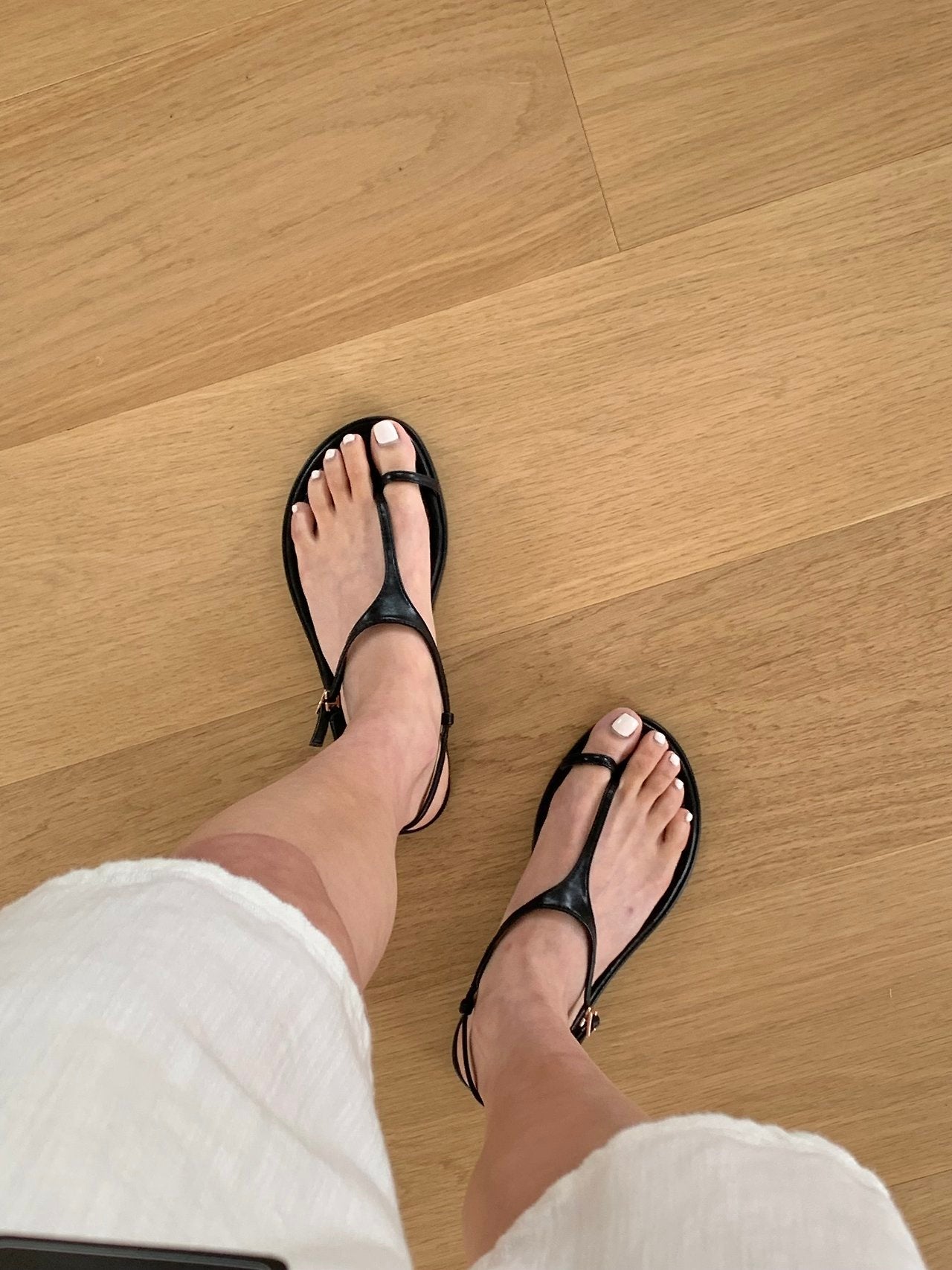 Mini Tongue Thumbs Sandals