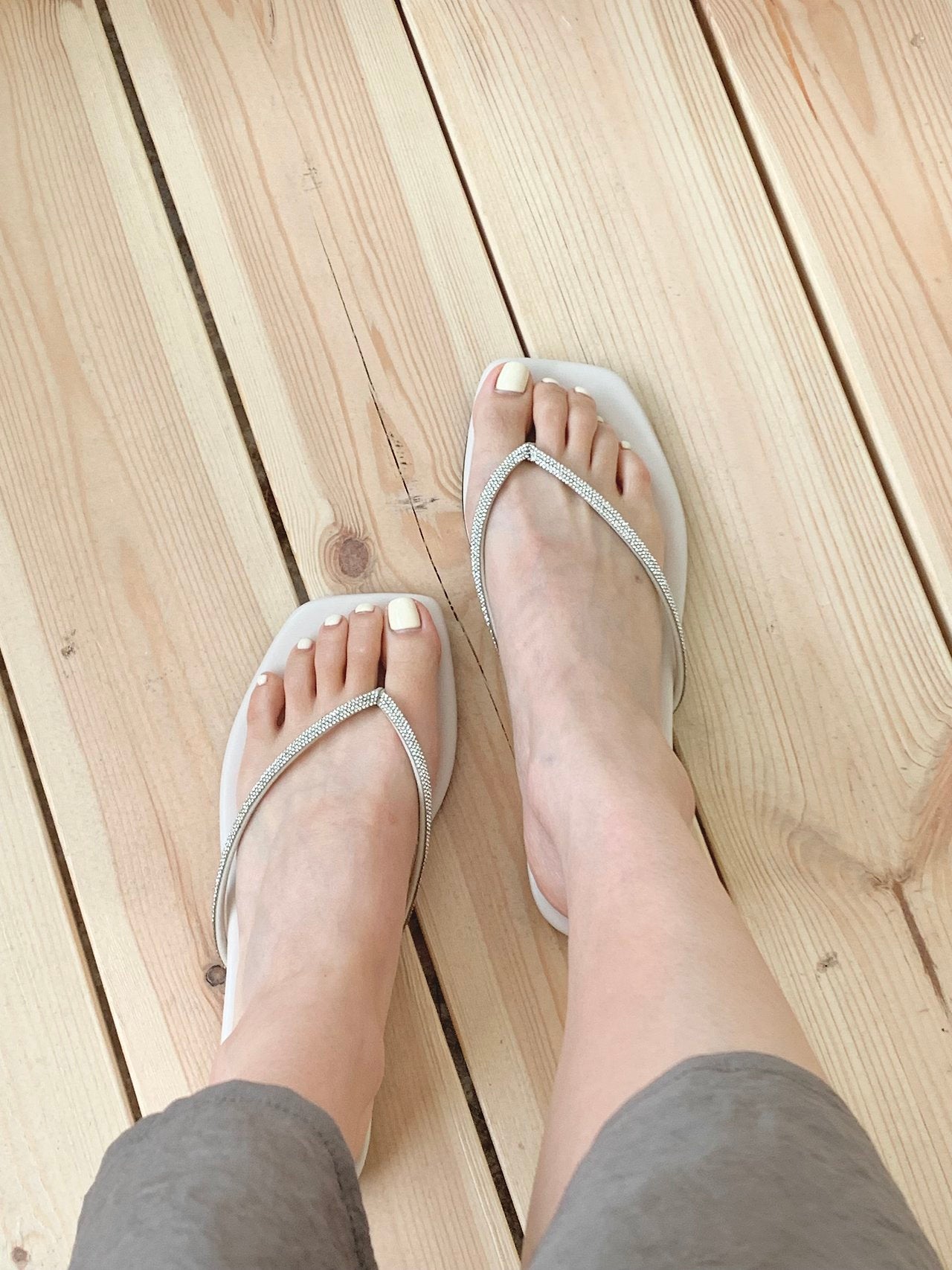 Twinkle flip slippers
