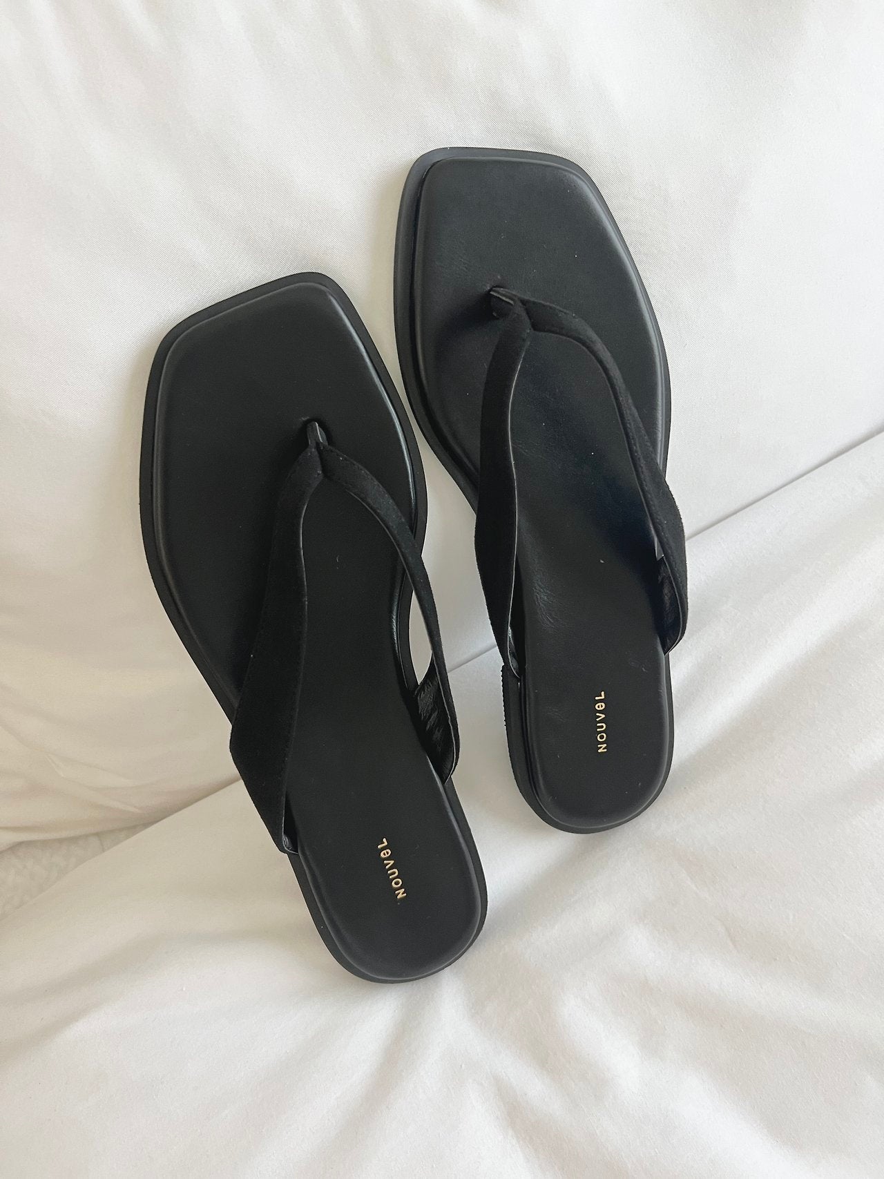 Colored flip-flops