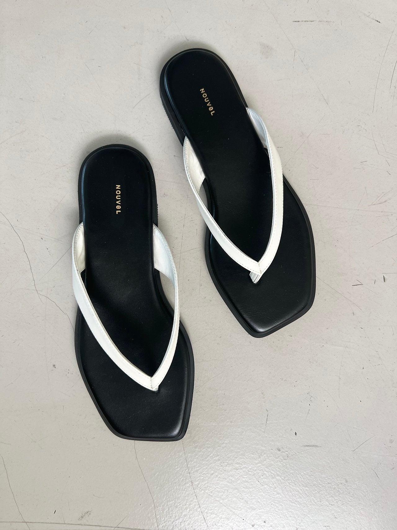 Colored flip-flops