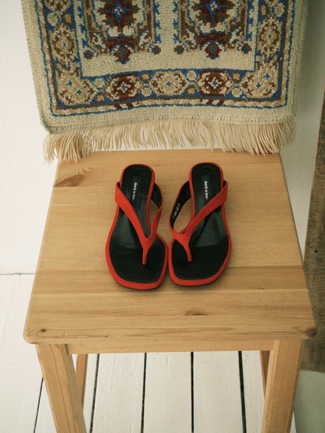 Rouge Flip-Flop Mule
