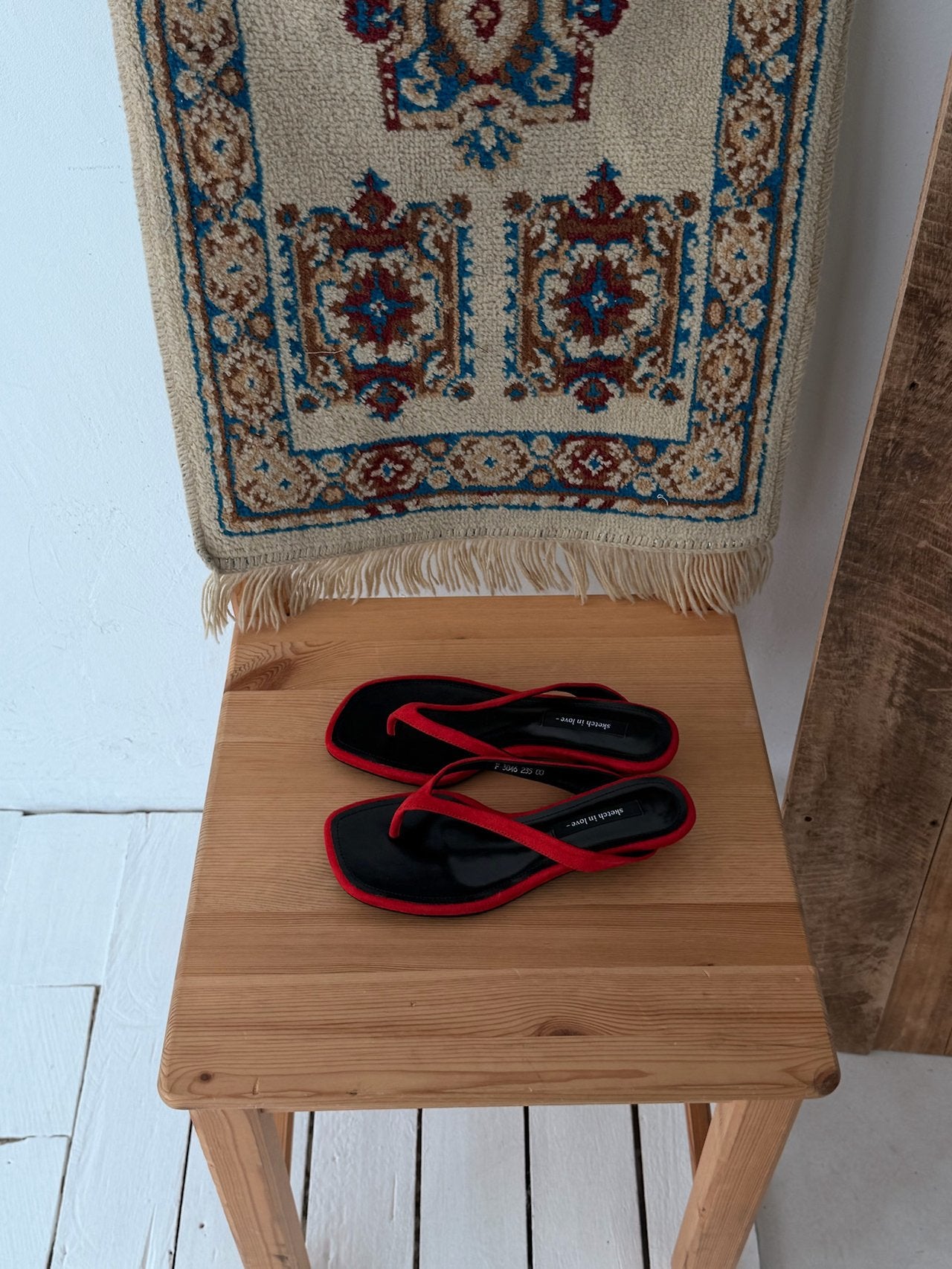 Rouge Flip-Flop Mule