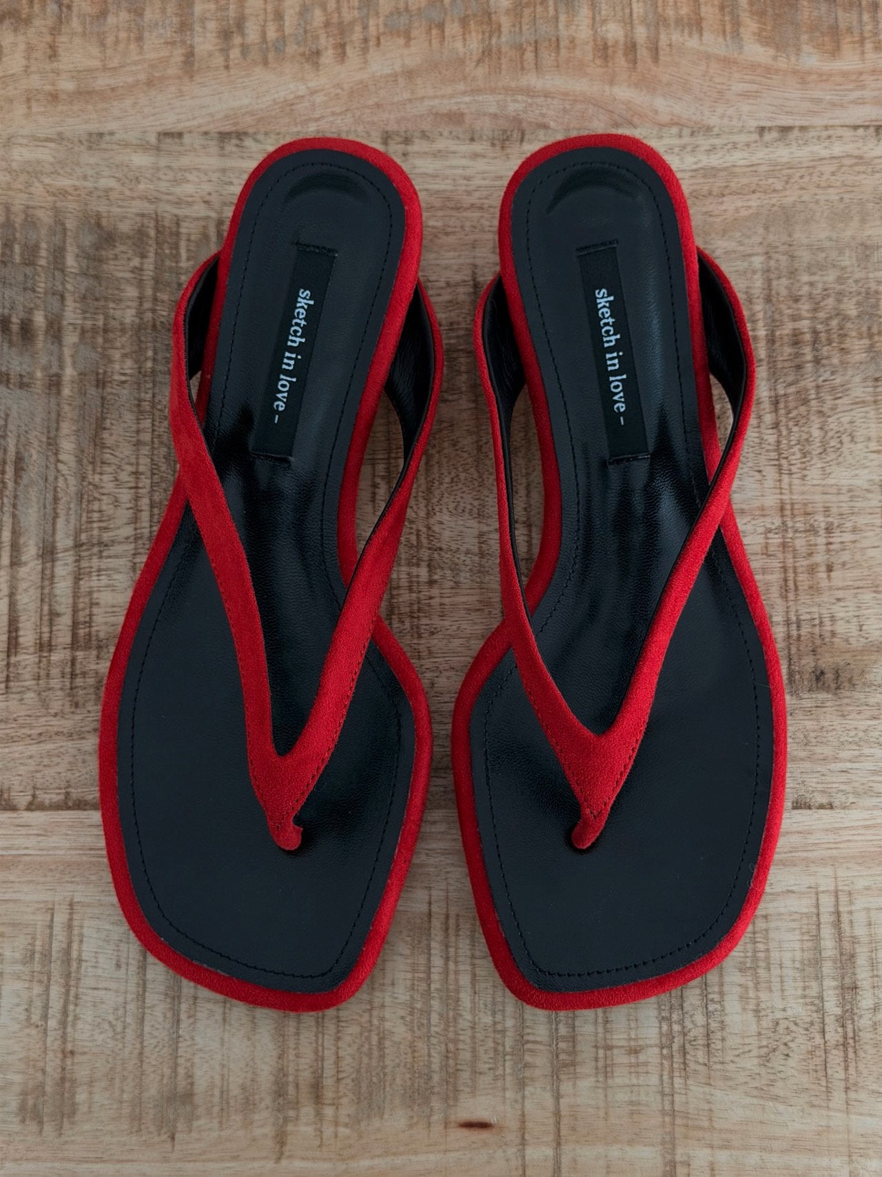 Rouge Flip-Flop Mule