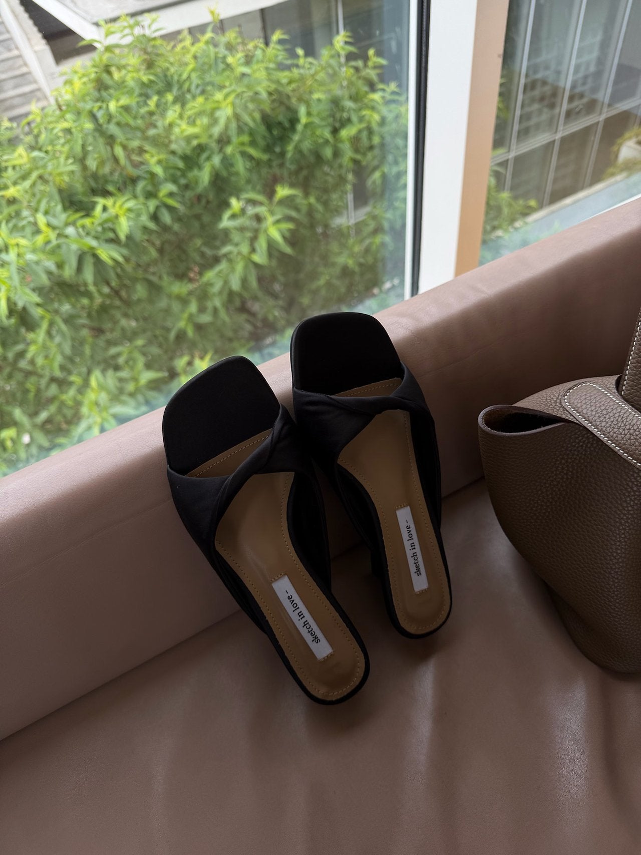 Twisted cotton satin mule