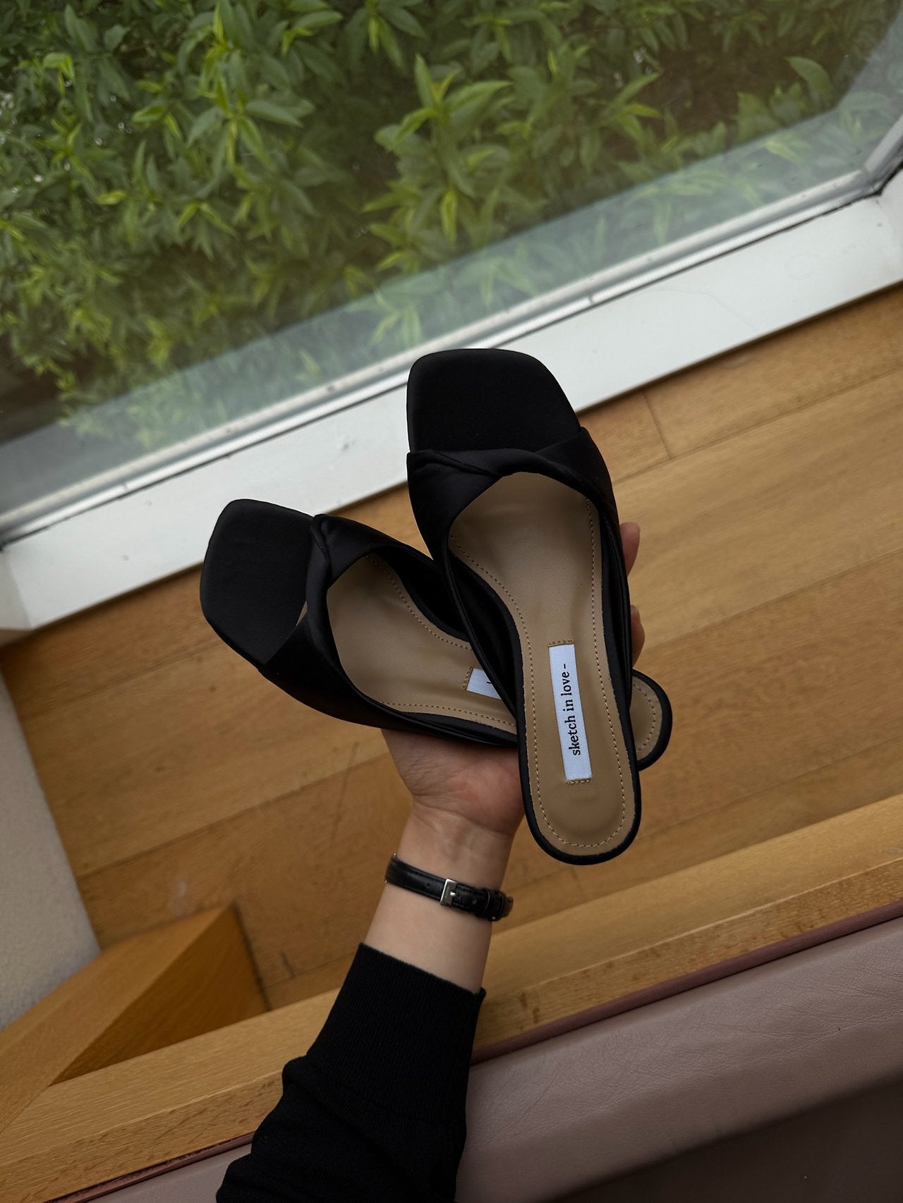 Twisted cotton satin mule