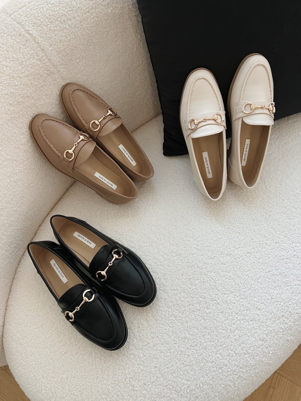 buckle-decorated loafers-3col