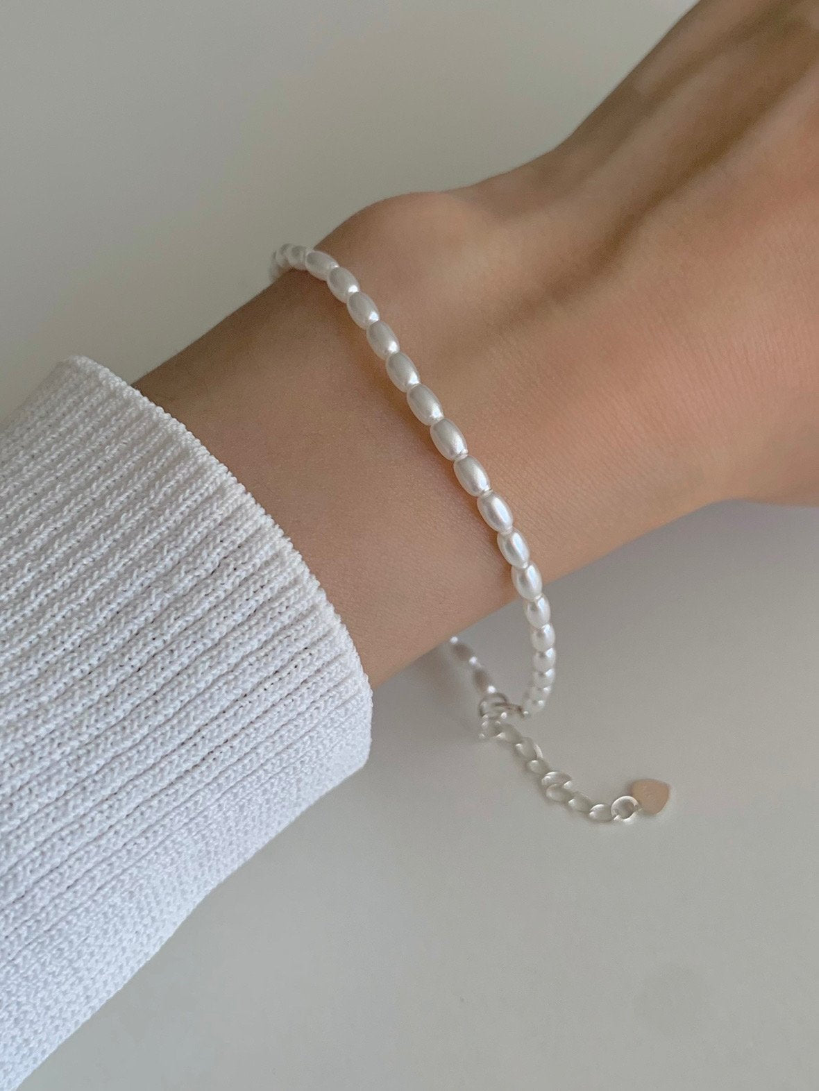 pearl bracelet