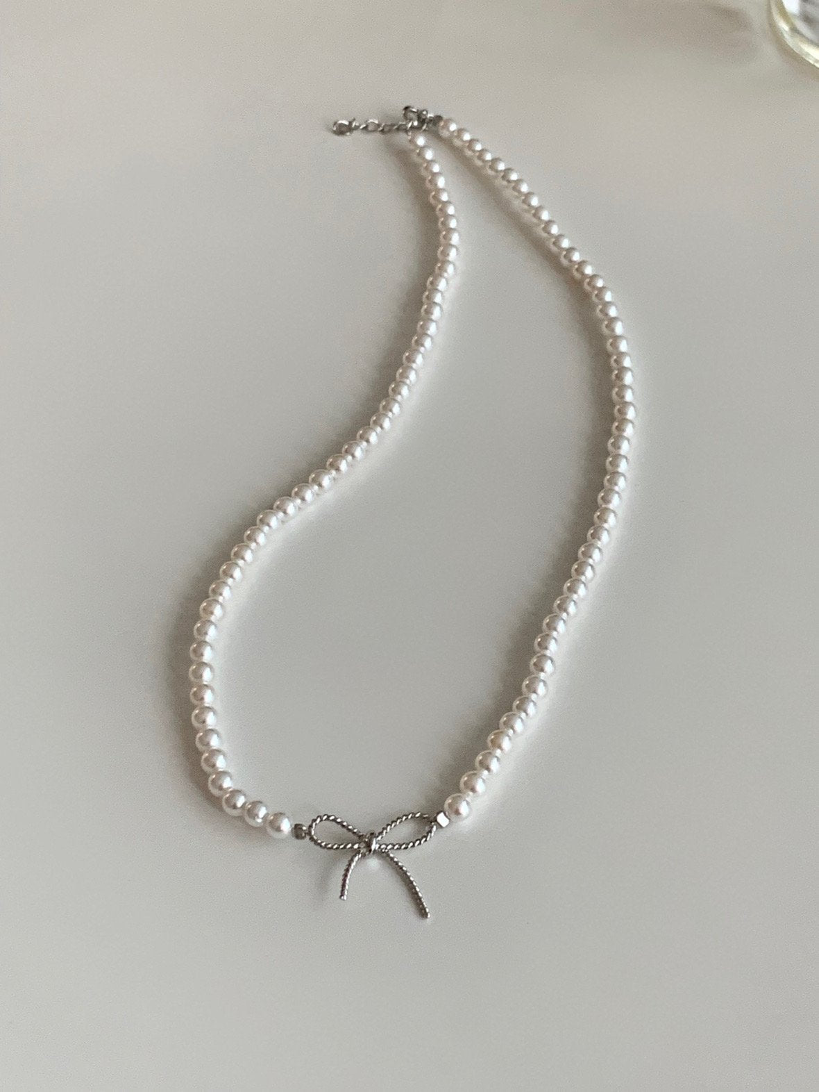 Swal pearl ribbon necklace