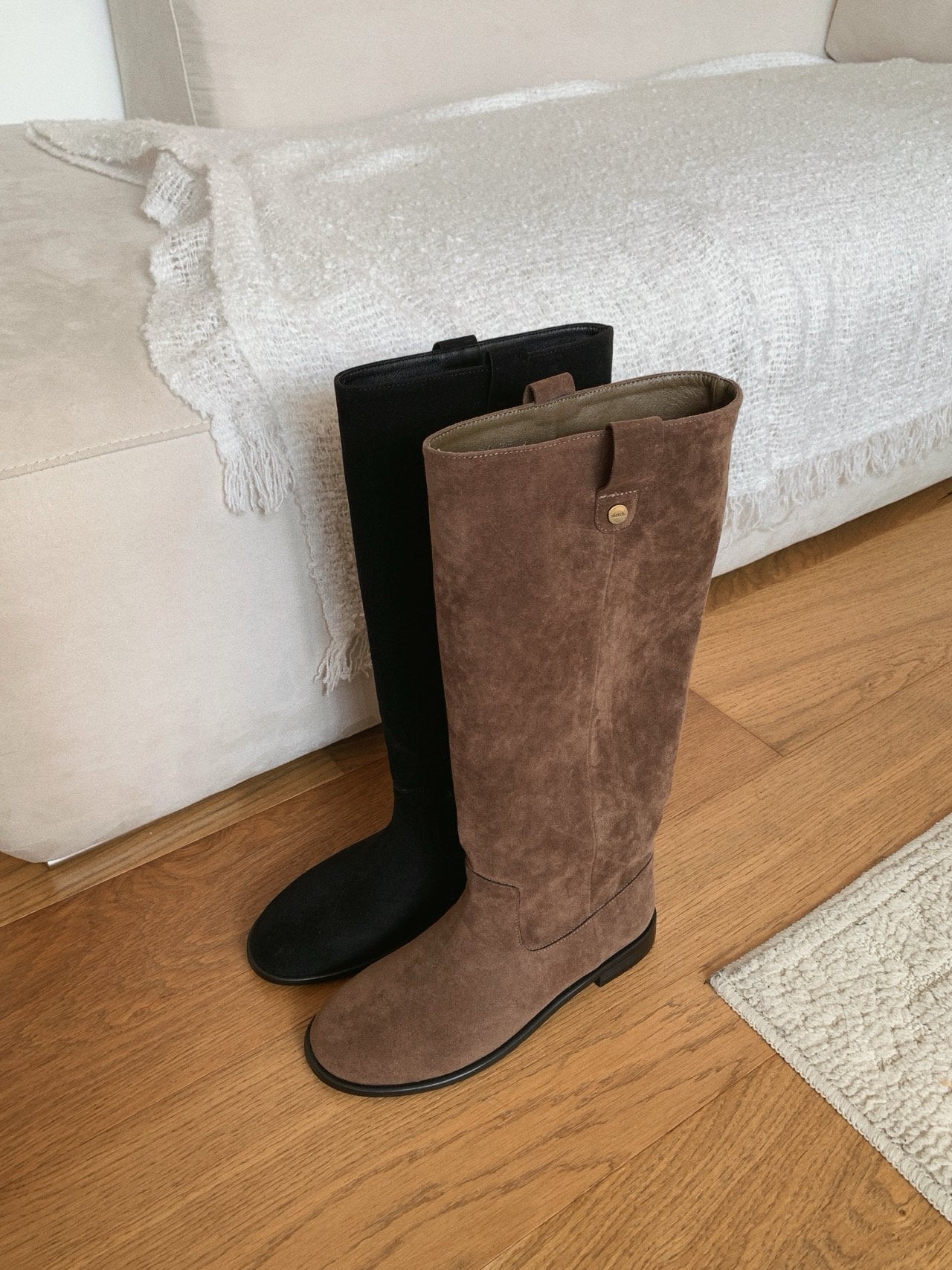 Antique Logo Basic Suede Long Boots-2col