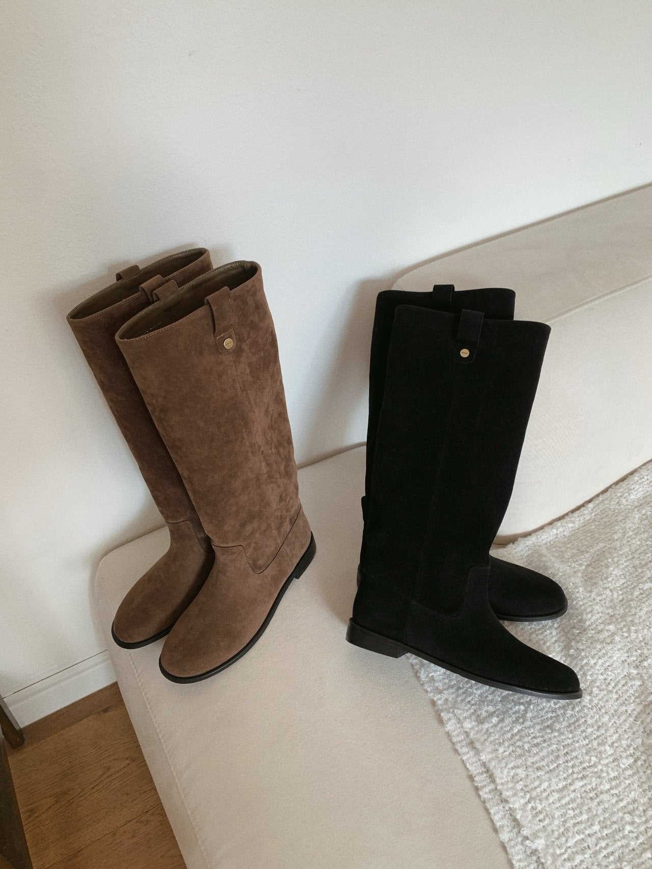 Antique Logo Basic Suede Long Boots-2col