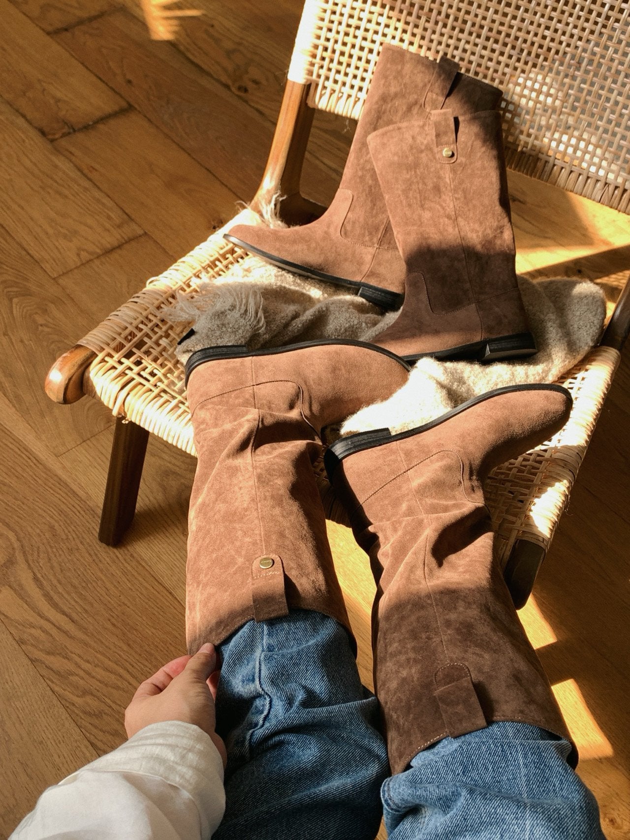 Antique Logo Basic Suede Long Boots-2col