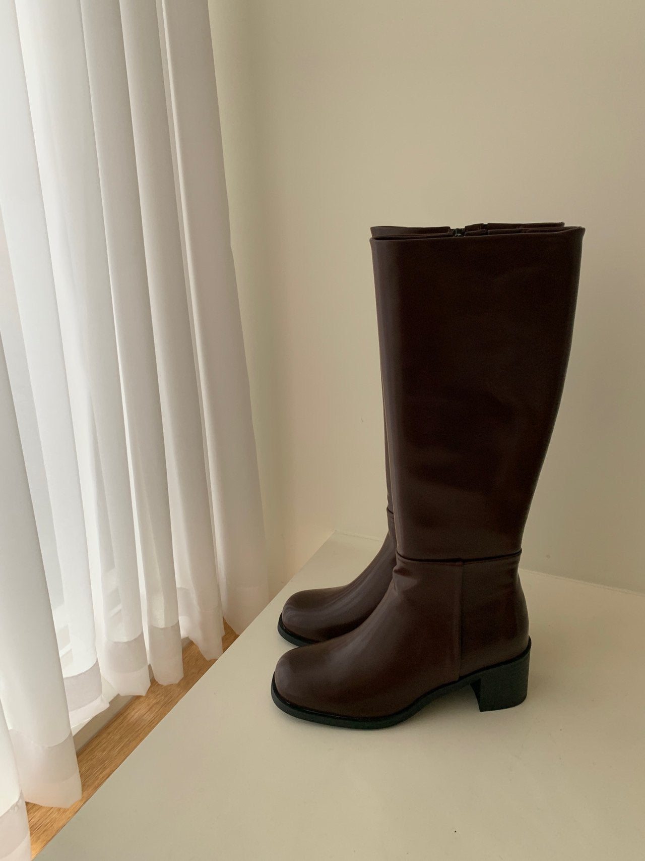 Louis Rounded Square to Long Boots